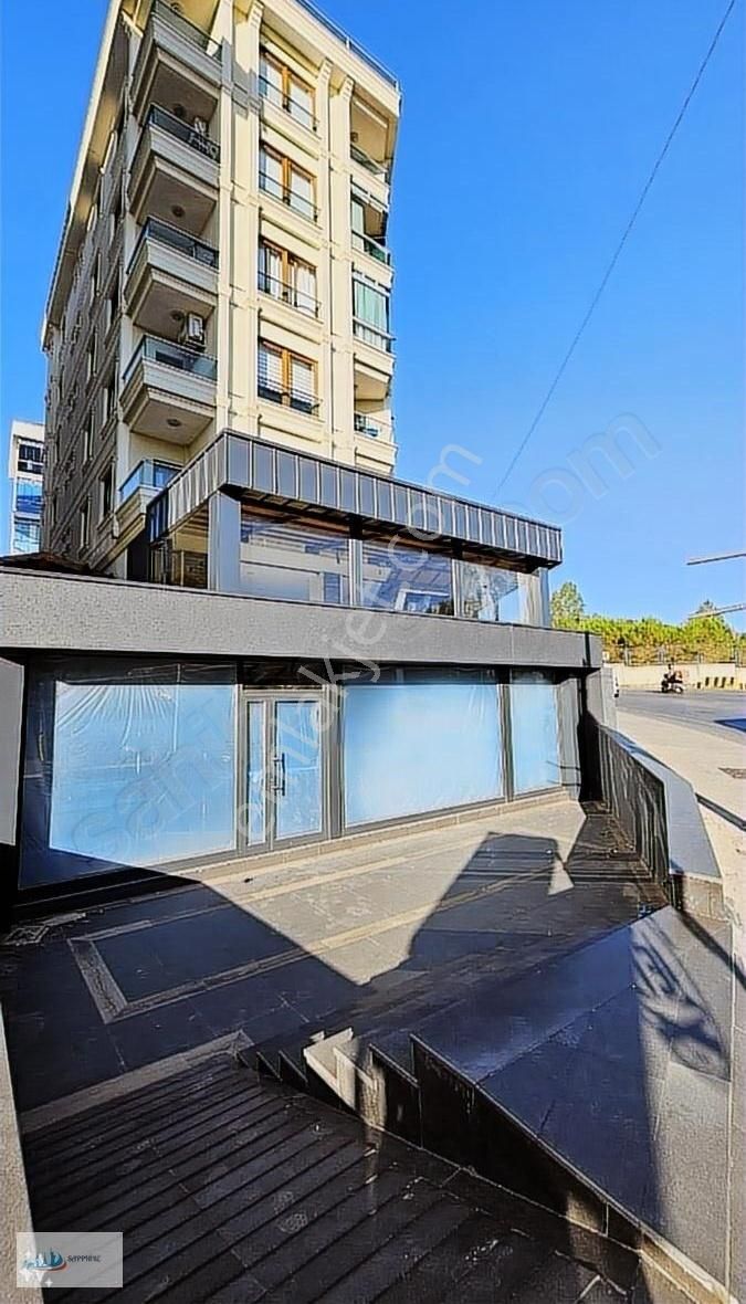 Çekmeköy Çatalmeşe Kiralık Dükkan & Mağaza ÇATAL MEŞE ANA CADDE UZERİNDE 185M2 MUHTESEM DÜKKAN