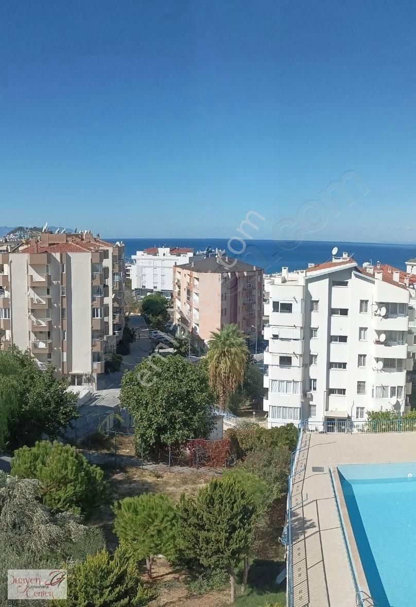 Kuşadası Ege Satılık Daire KUŞADASI,MERKEZİ KONUM,HAVUZLU,ARA KAT,3+1,SATILIK DAİRE,