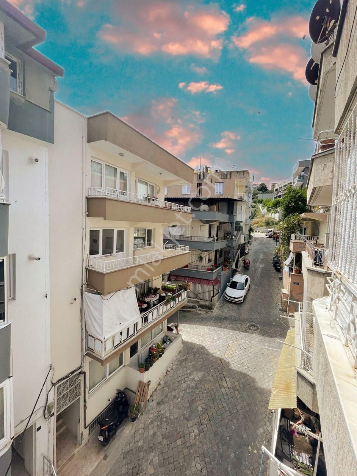 Kuşadası İkiçeşmelik Satılık Daire 🌃 Kuşadası'nda Çok Çok Ucuz 2+1 Satılık Daire-ikiçeşmelik