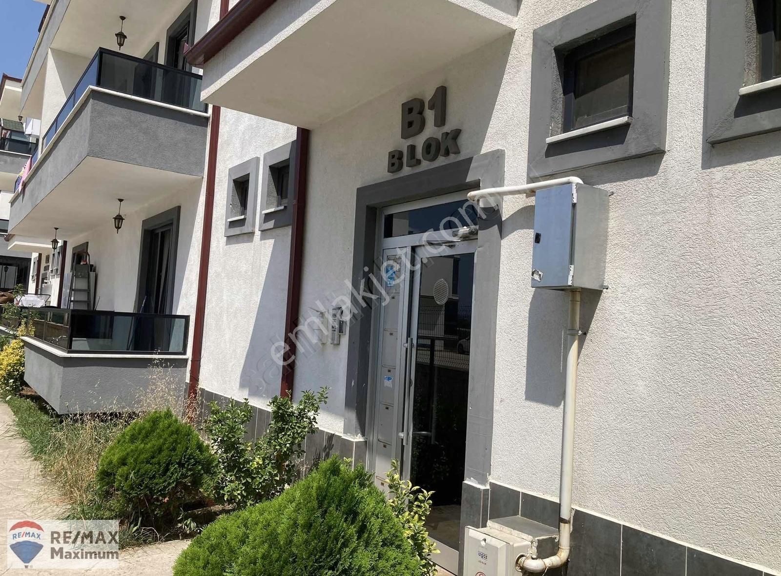 Kartepe Uzunçiftlik Satılık Daire Kartepe Satılık 2+1 Giriş Kat Daire