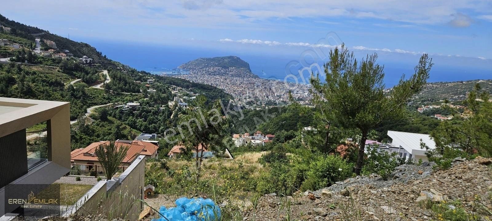 Alanya Tepe Satılık Villa İmarlı EREN EMLAK'tan Tepe Mah.Full Deniz Kale Manzaralı 1.085 mt Arsa.