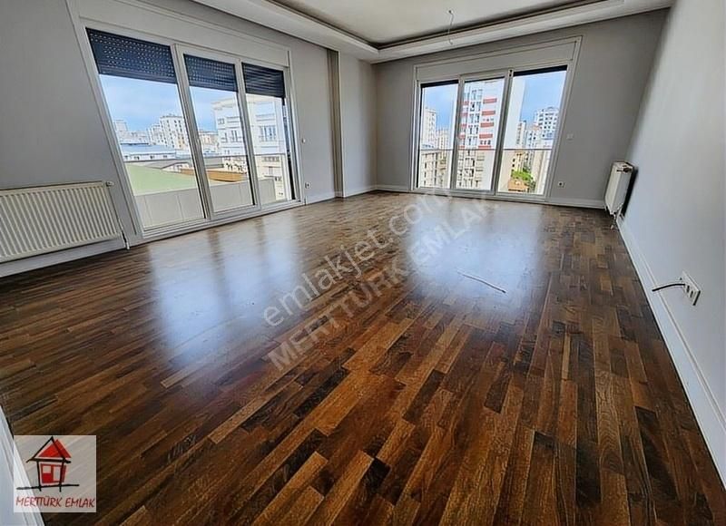 Kadıköy Caddebostan Satılık Daire CADDEBOSTAN BAĞDATA YÜRÜME MESAFESİNDE 5+2 TERASLI DUBLEX DAİRE