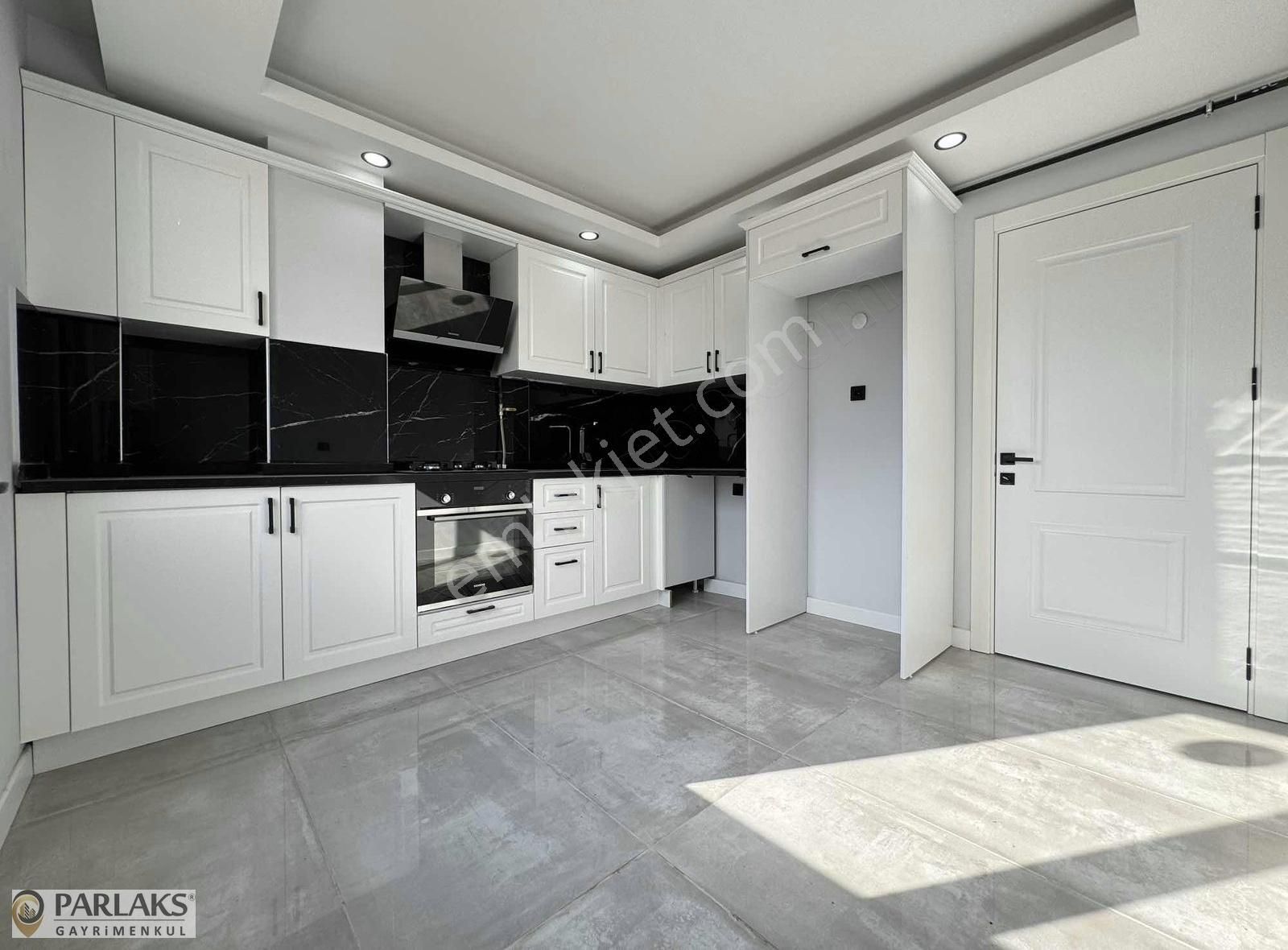 Darıca Bayramoğlu Satılık Daire BAYRAMOĞLUNDA BUTİK SİTE İÇİ ASANSÖRLÜ ULTRA LÜX 2+1 95m² ARAKAT