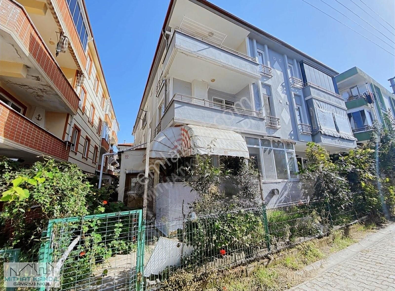 Karasu Aziziye Satılık Daire MİTHAT KANDİL'DEN MÜSTAKİL TADINDA 2+1 SATILIK DAİRE