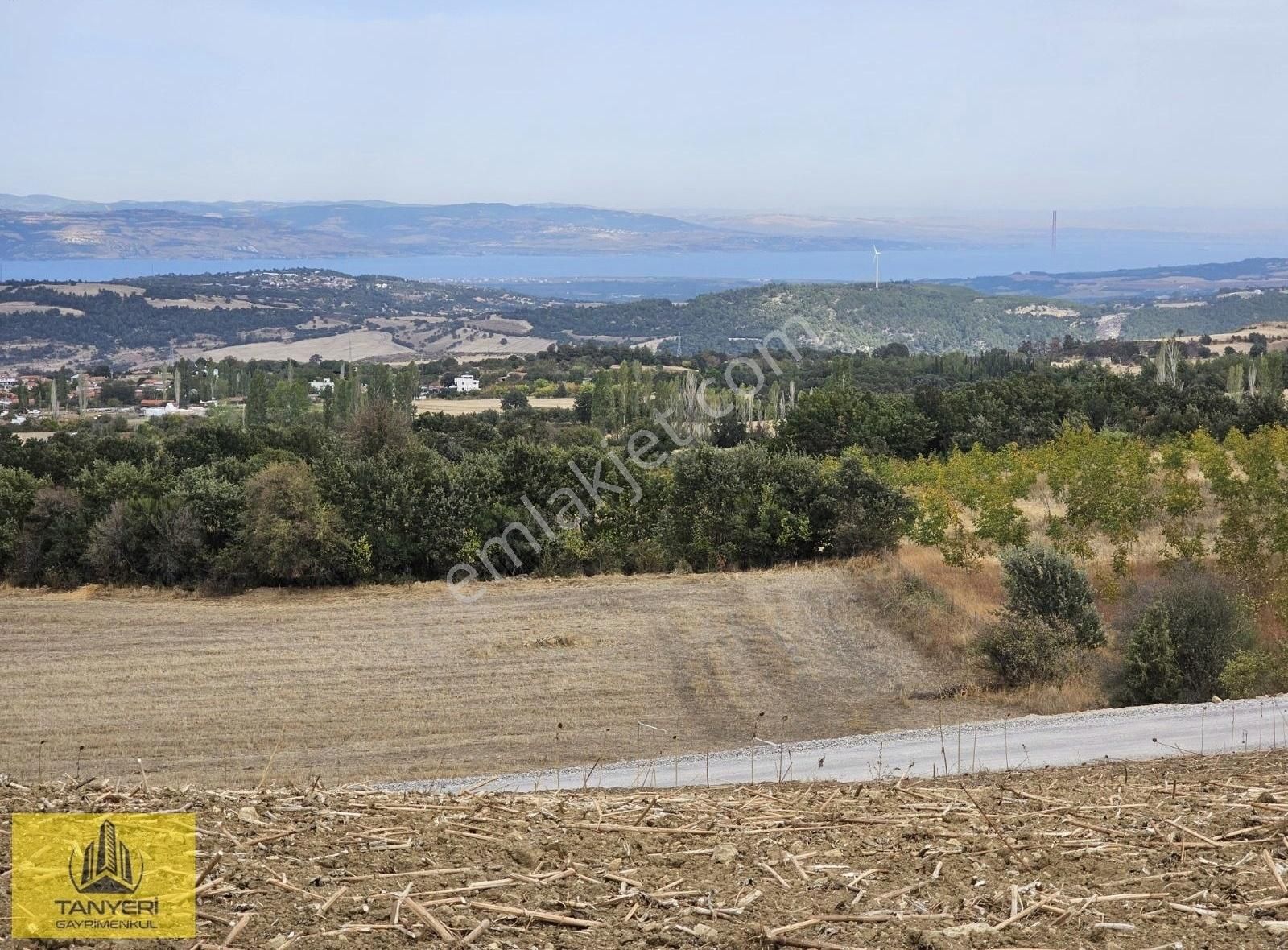 Çanakkale Merkez Yukarıokçular Köyü Satılık Villa İmarlı MERKEZ YUKARI OKÇULAR KÖYÜNDE FUL MANZARALI KISMİ İMARLI SATILIK