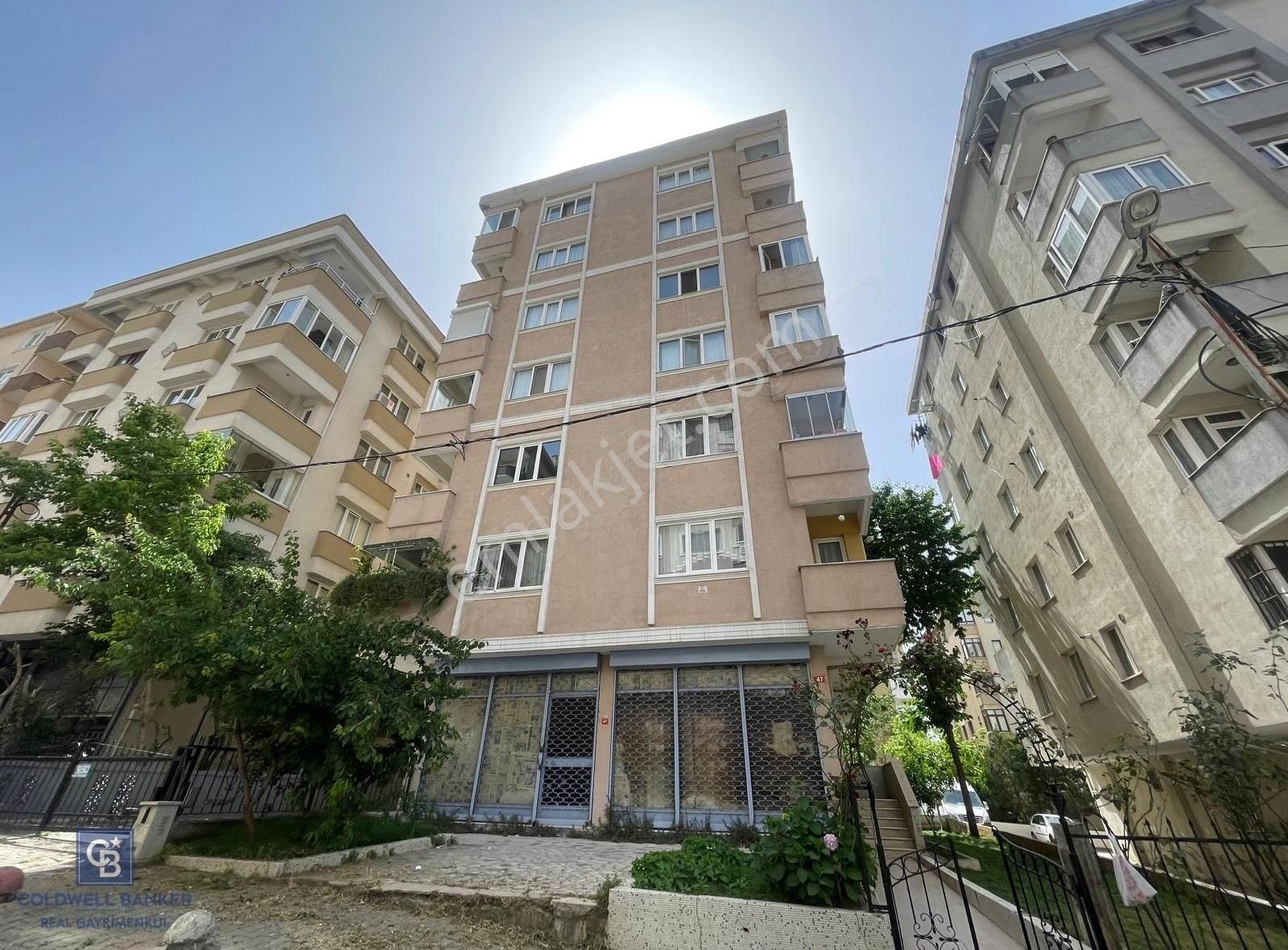 Ataşehir İçerenköy Satılık Daire İçerenköy Merkezde Harika Konumda Otoparklı 3+1 Satılık Daire