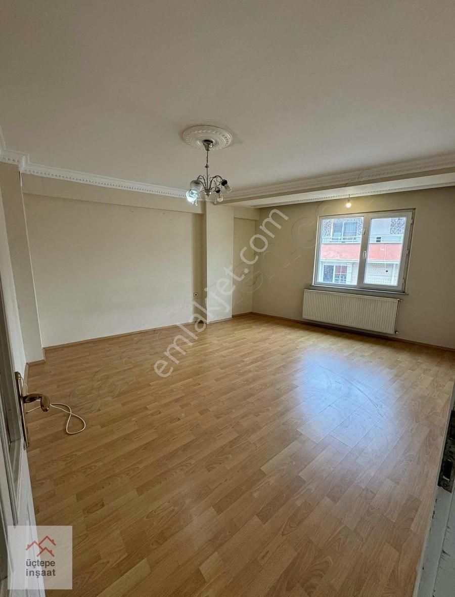 Esenyurt Osmangazi Kiralık Daire Osmangazi Mah'da 2+1 Ara Kat 110 M² -ebeveyn Banyolu - Boyalı