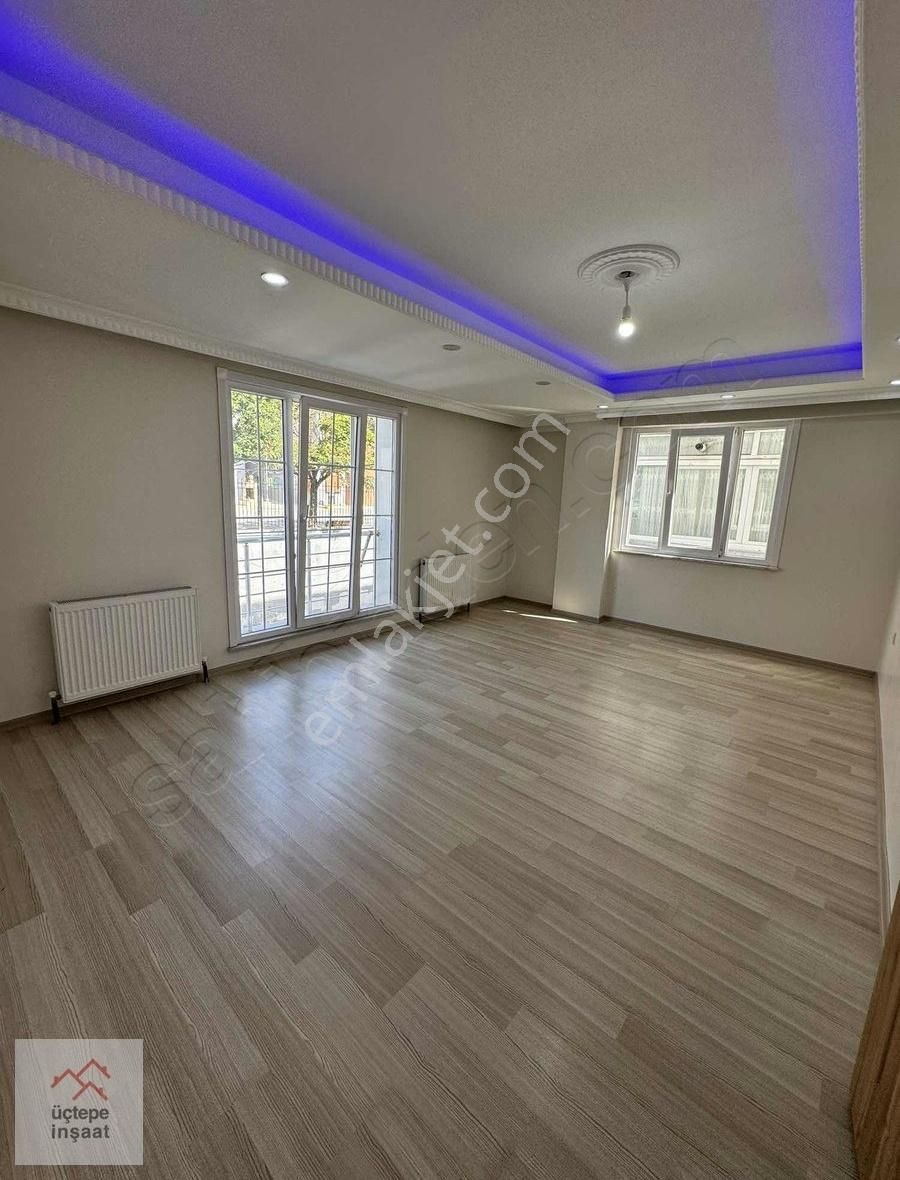 Esenyurt Hürriyet Kiralık Daire OKULUN KARŞISINDA 2+1 ARA KAT 100 M² - BALKONLU - BOYALI - TEMİZ