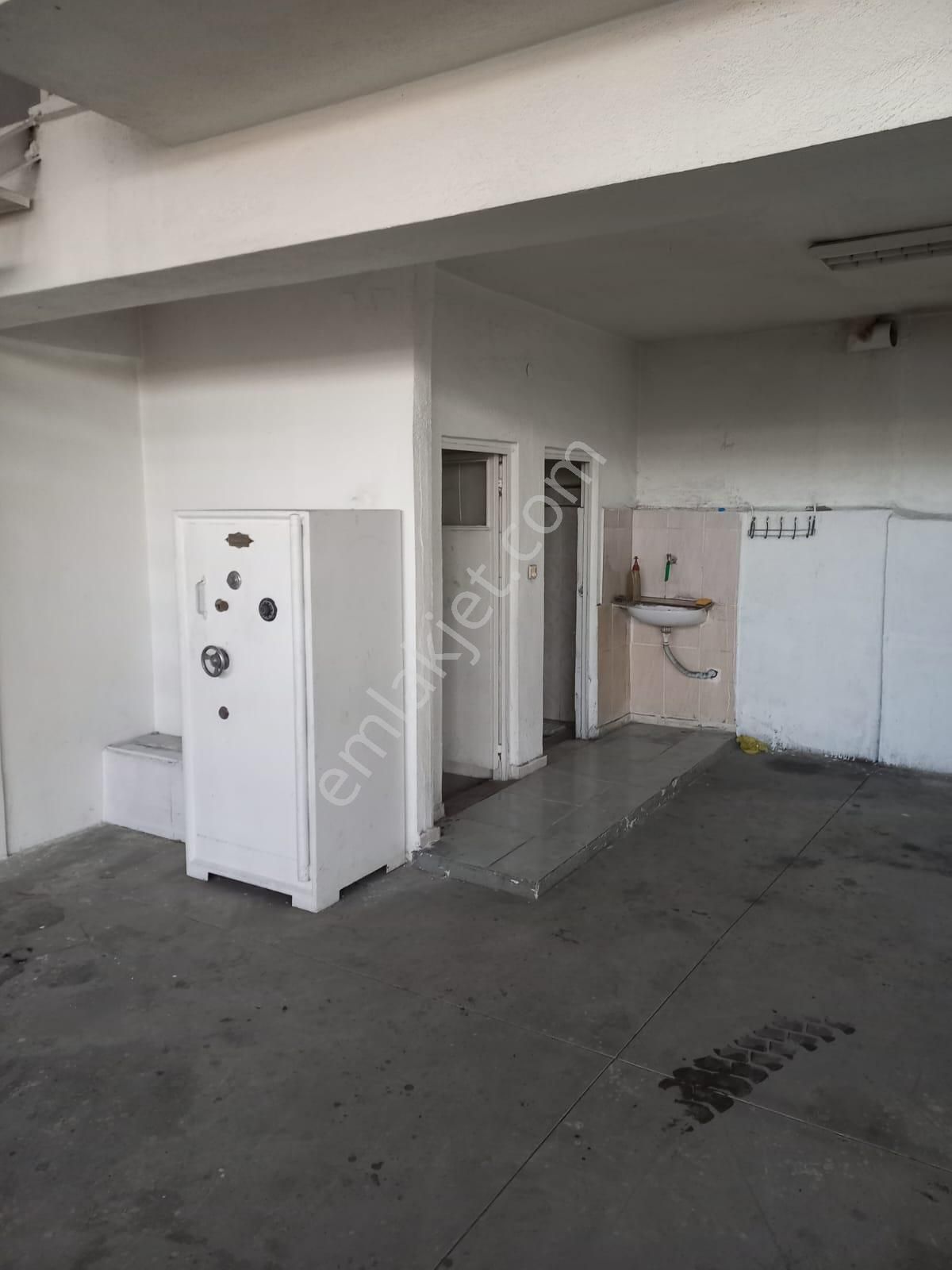 Çorum Pehlivan Emlaktan Sanayi Sitesinde 14.cadde Üzerinde Çok Geniş Kiralık İşyeri - Görsel 6