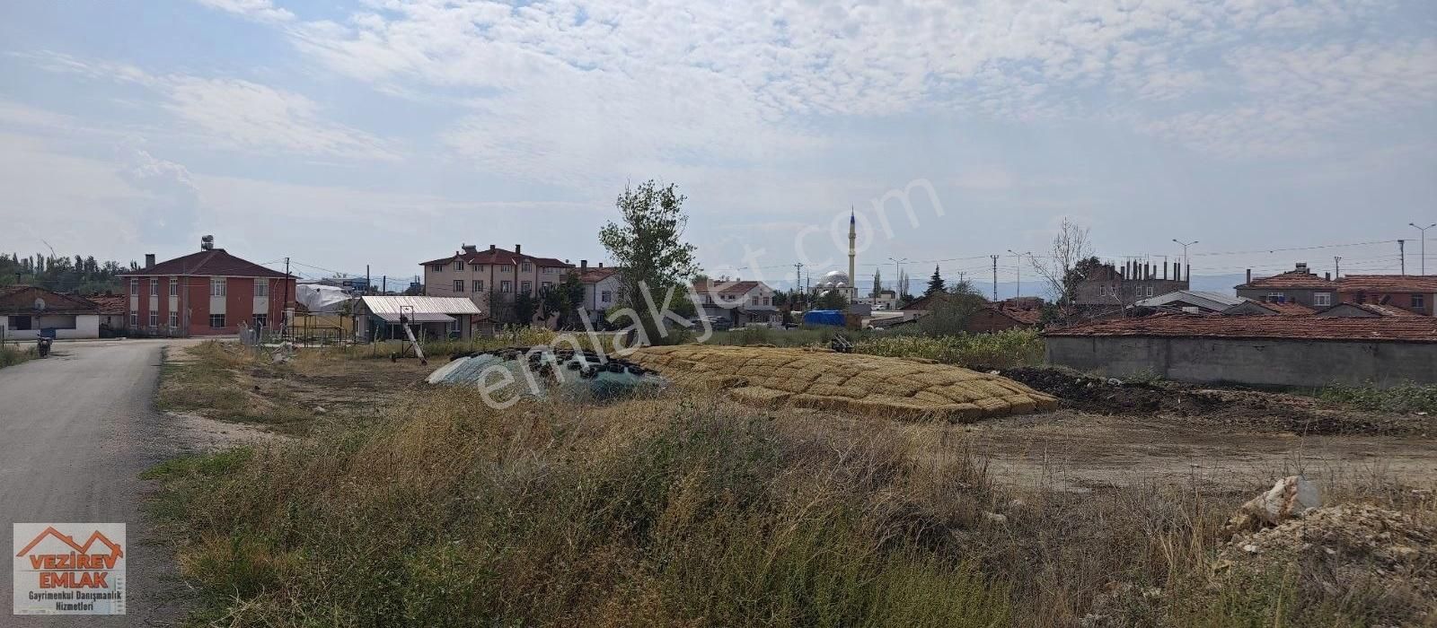 Suluova Bir Eylül Satılık Konut İmarlı VEZİREV EMLAKTAN BİREYLÜL MAH. ARSALAR