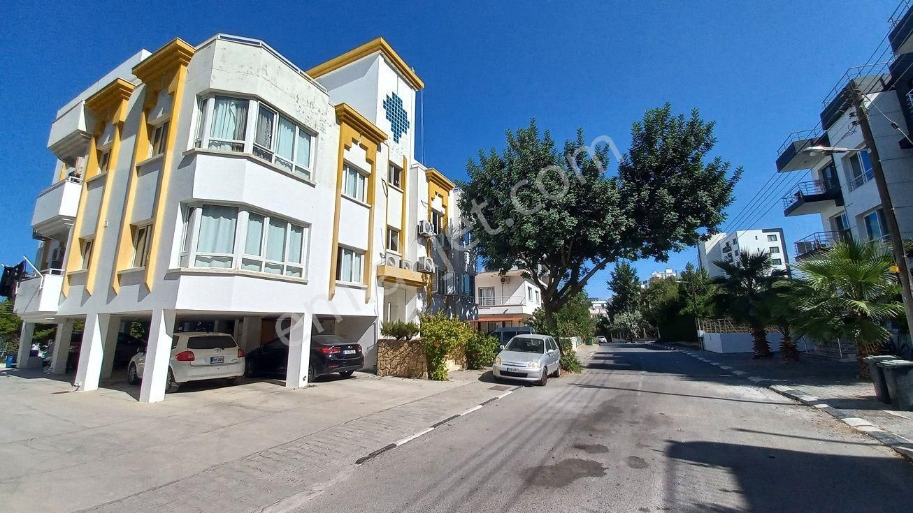 Girne Aşağı Girne Satılık Daire Girne 20 Temmuz Stadyum Civarında 3+1 Penthouse Daire!