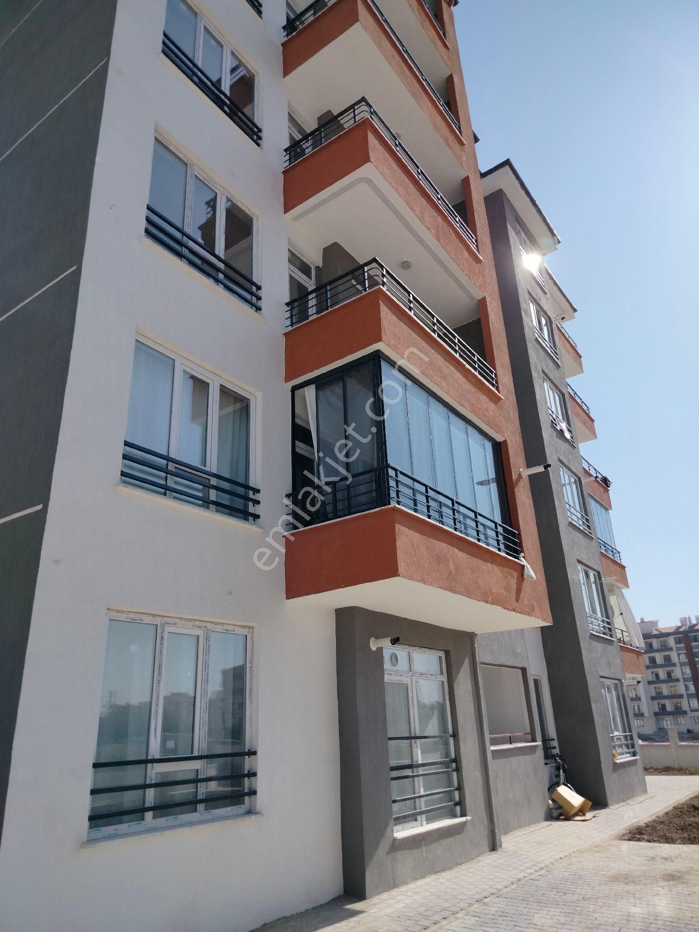 Karatay Erenler Satılık Daire ERENLERDE Geniş ARAKAT 3+1 FIRSAT DAİRE