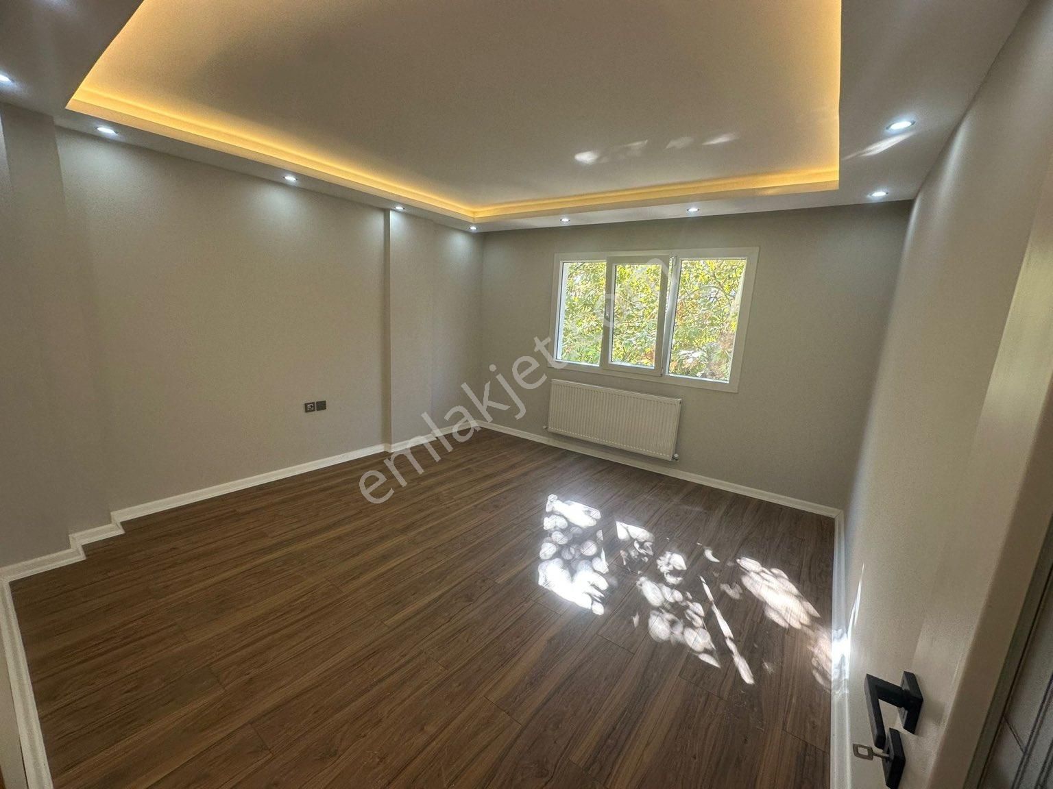 Şehzadeler Peker Satılık Daire Manisa Peker mah önü açım ada içi otoparklı 3+1 130m 2.kat full lüx satılık daire