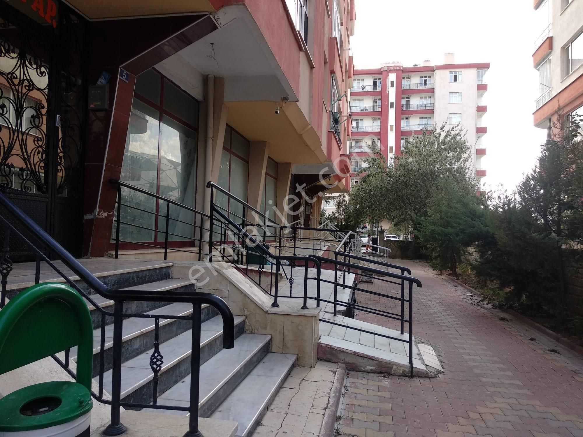 Selçuklu Parsana Satılık Daire  SAHİBİNDEN STADYUM YANI 130 m' 3+1 SATILIK DAİRE