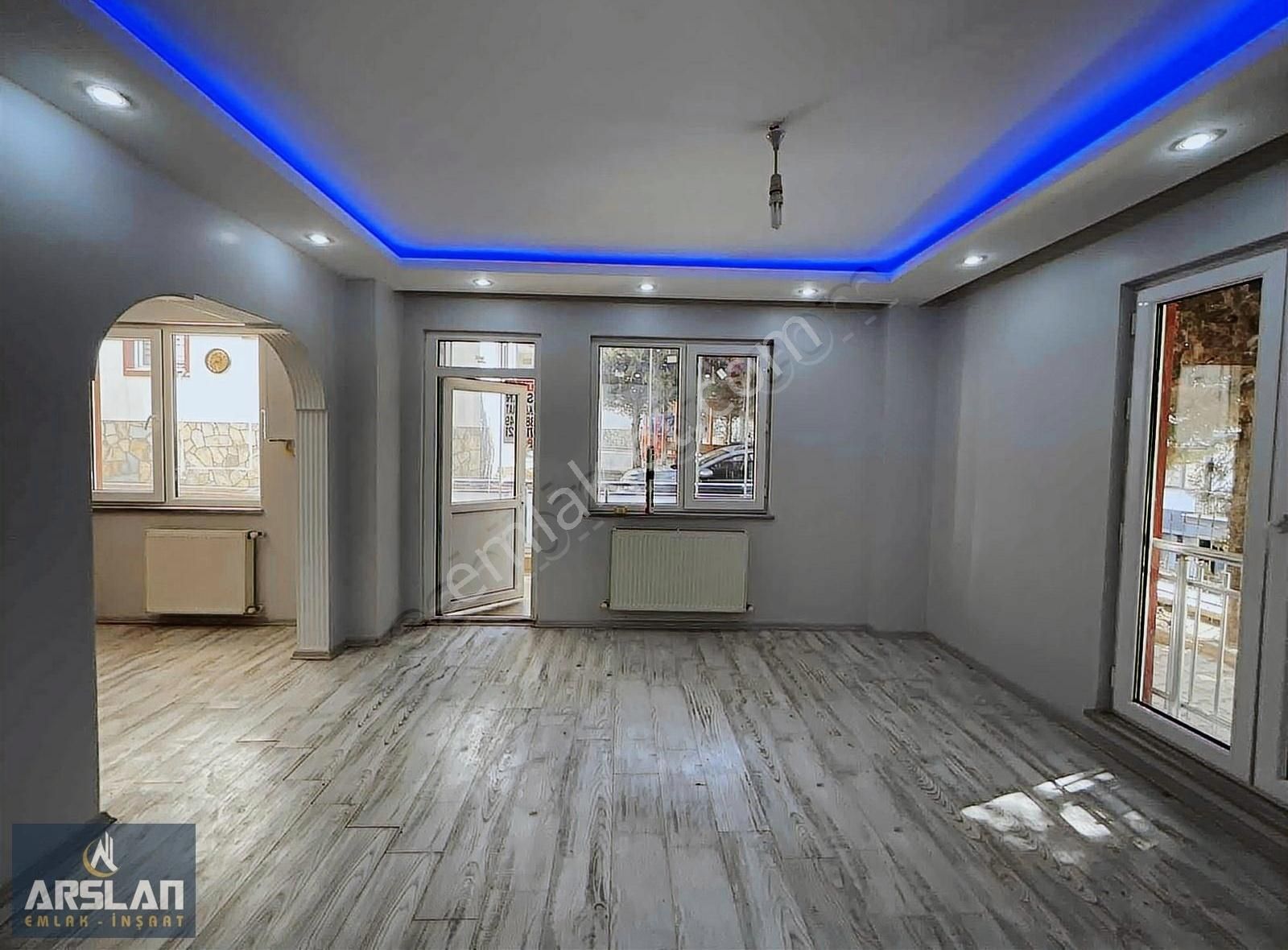 İnegöl Yeni Satılık Daire BURSA İNEGÖL YENİ MAHALLE,SİTE'DE,3+1,120M2,1.KAT,SATILIK DAİRE