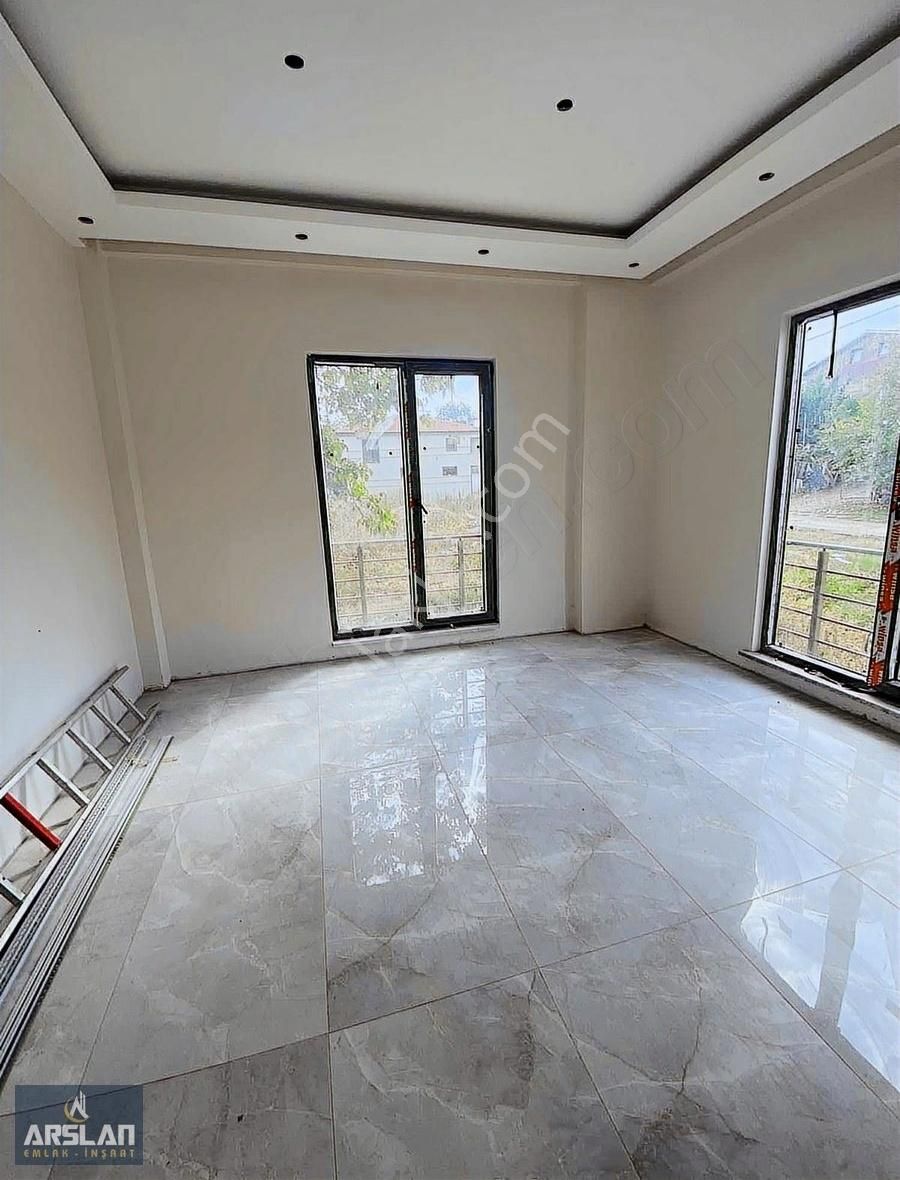 Arslan Emlak'tan İnegl Deydinlerde Satılık Lüks Villa - Görsel 22