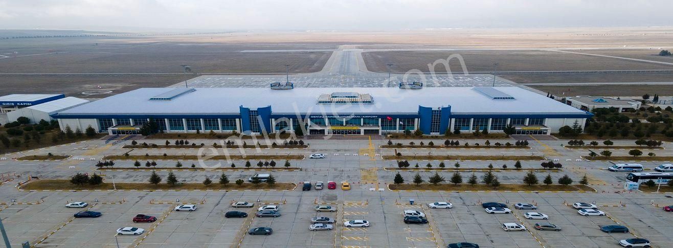 Afyondazkırı Yukarıyenice İlçe Merkezinde 2470 M2 Yola Cephe Fırsat Arazi - Görsel 3