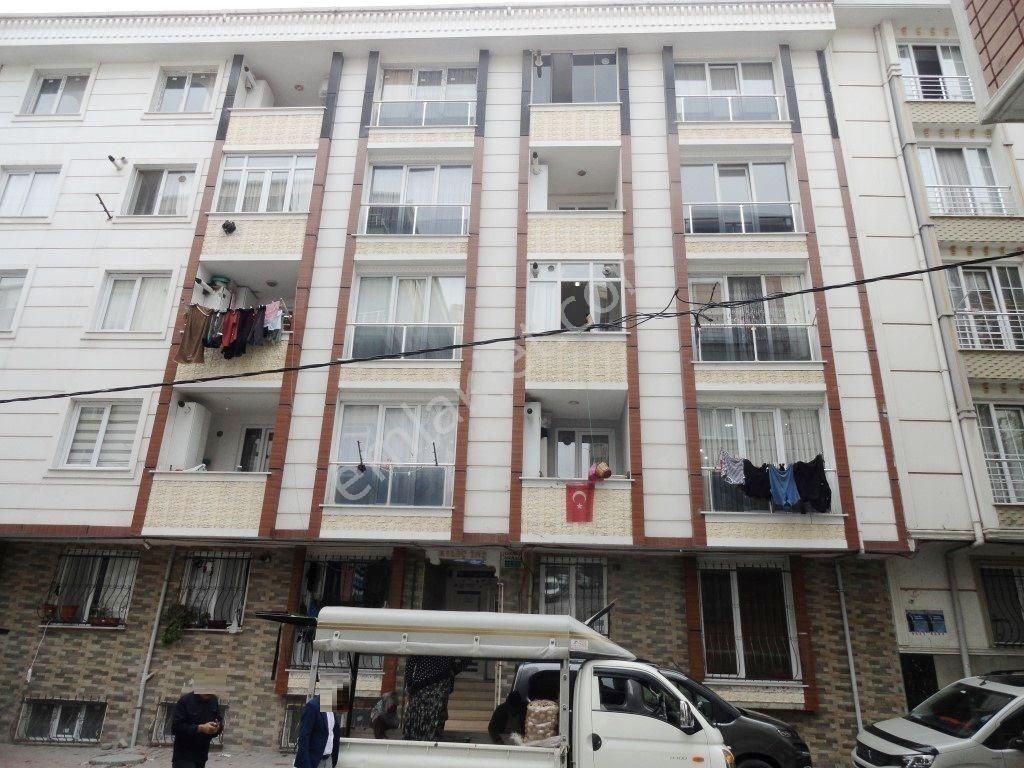 Esenyurt Pınar Kiralık Daire Esenyurt Pınar Mahallesinde Devlet Hastanesine Yakın 2015 Yılı Yapımı 2+1 110 M2 Yüksek Giriş Daire