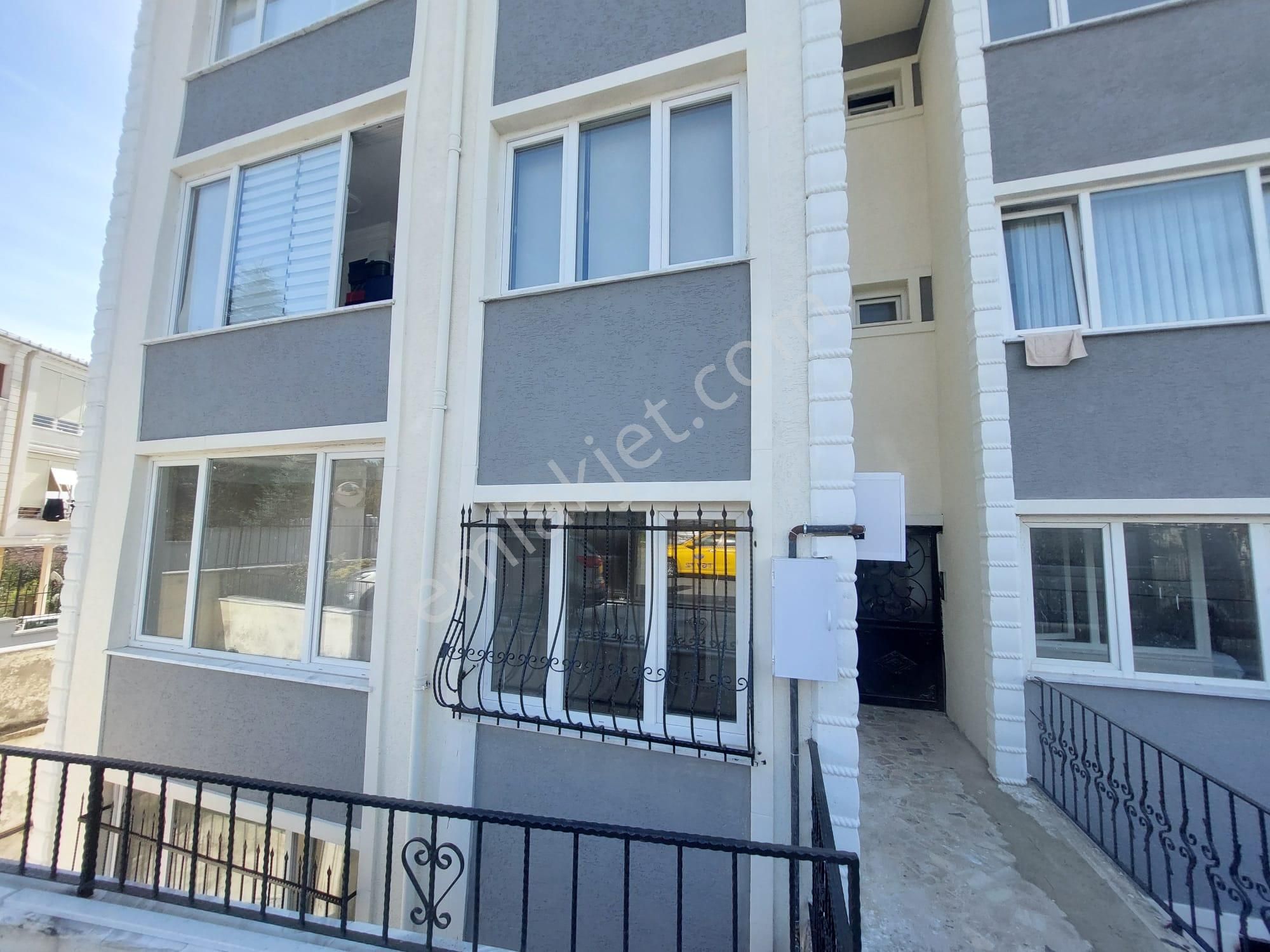 Sarıyer İstinye Kiralık Daire  İSTİNYE ELİT BÖLGEDE MANZARALI KOMPLE YENİ MERKEZE YAKIN 2+1 DAİRE