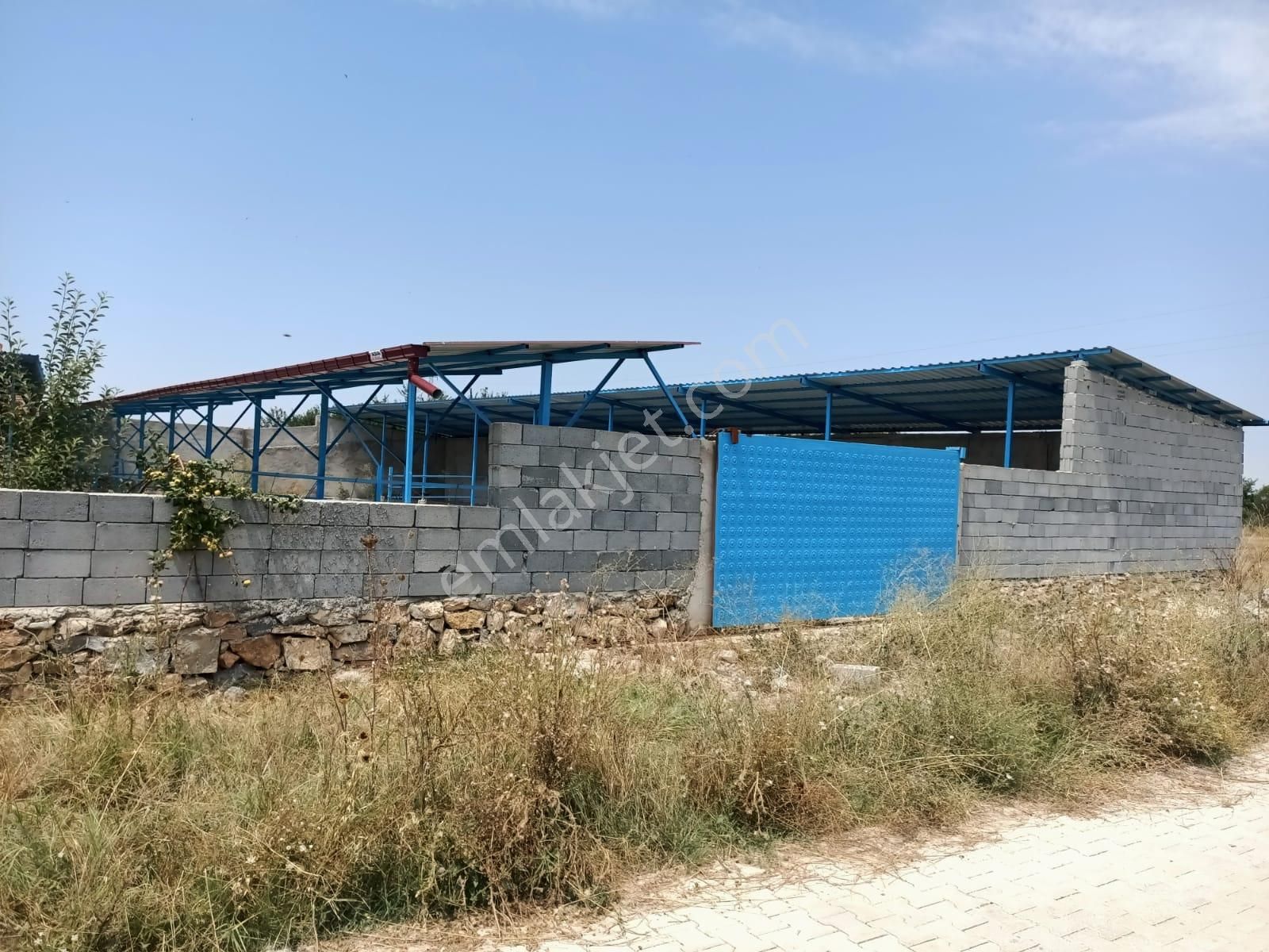 Çavdar Emlak'tan Satılık Ahırlı Geniş Arazili Müstakil Ev - Görsel 3