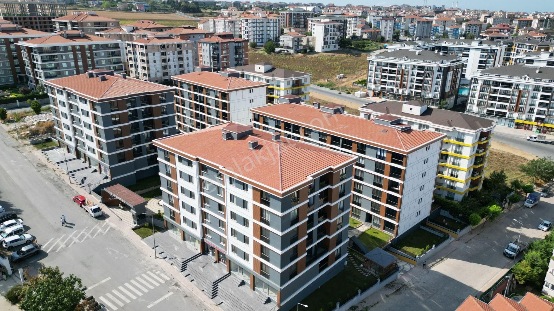 Silivri Yeni Satılık Daire  Silivri Yeni Mahallede Site İçinde 3+1 Satılık Sıfır Daire