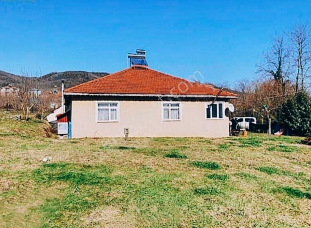 Hendek Yeşilvadi Satılık Müstakil Ev HENGLOBA'DEN SAKARYA HENDEK YEŞİLVADİ 2140M2 ARSA ÜZERİNDEMÜSTAKİL EV