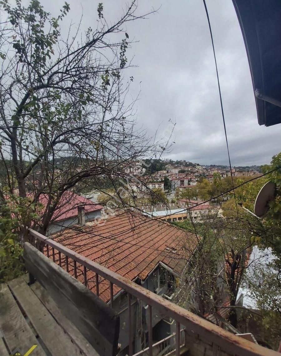 Zonguldak Merkez Mithatpaşa Kiralık Daire POZİTİF GAYRİMENKUL'DEN ZONGULDAK ÇARŞI MERKEZDE 2 KATLI MÜSTAKİL BİNADA KİRALIK 4+1 DAİRE