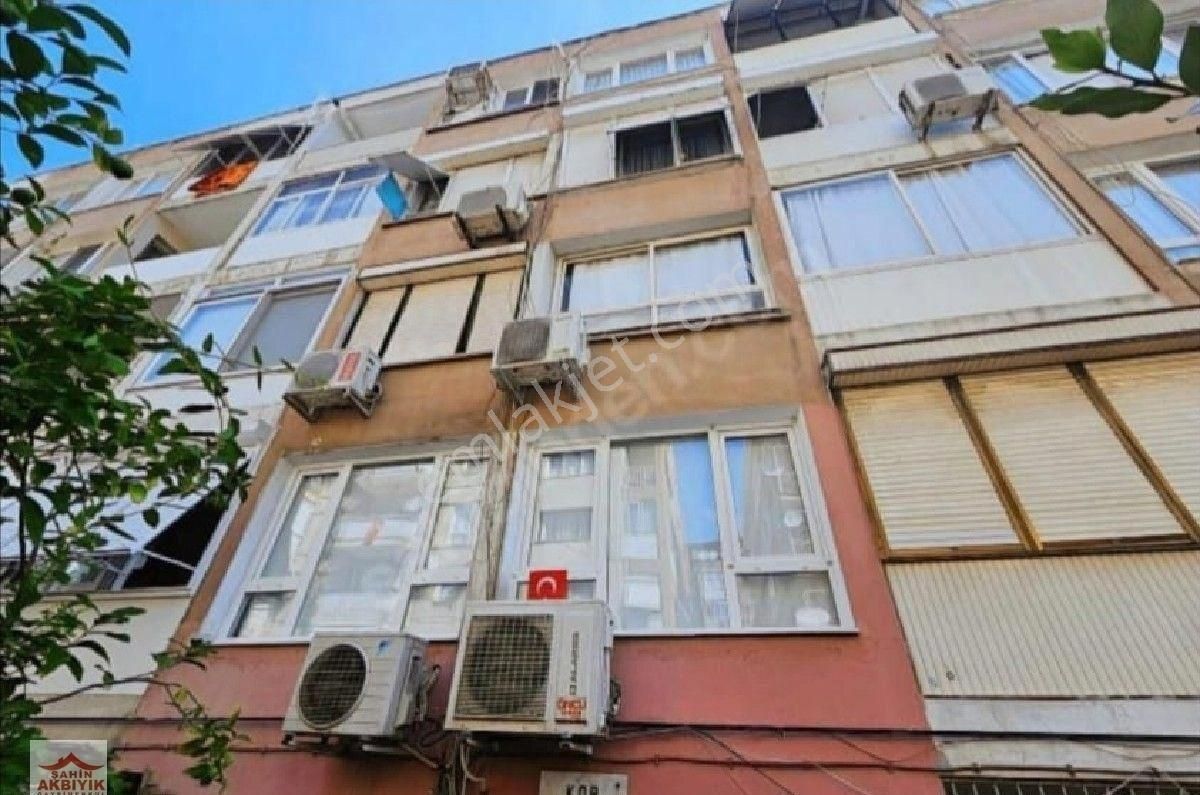 Bayraklı Bayraklı Satılık Daire BAYRAKLI SEVGİYOLU 3+1 D.GAZLI 100M²