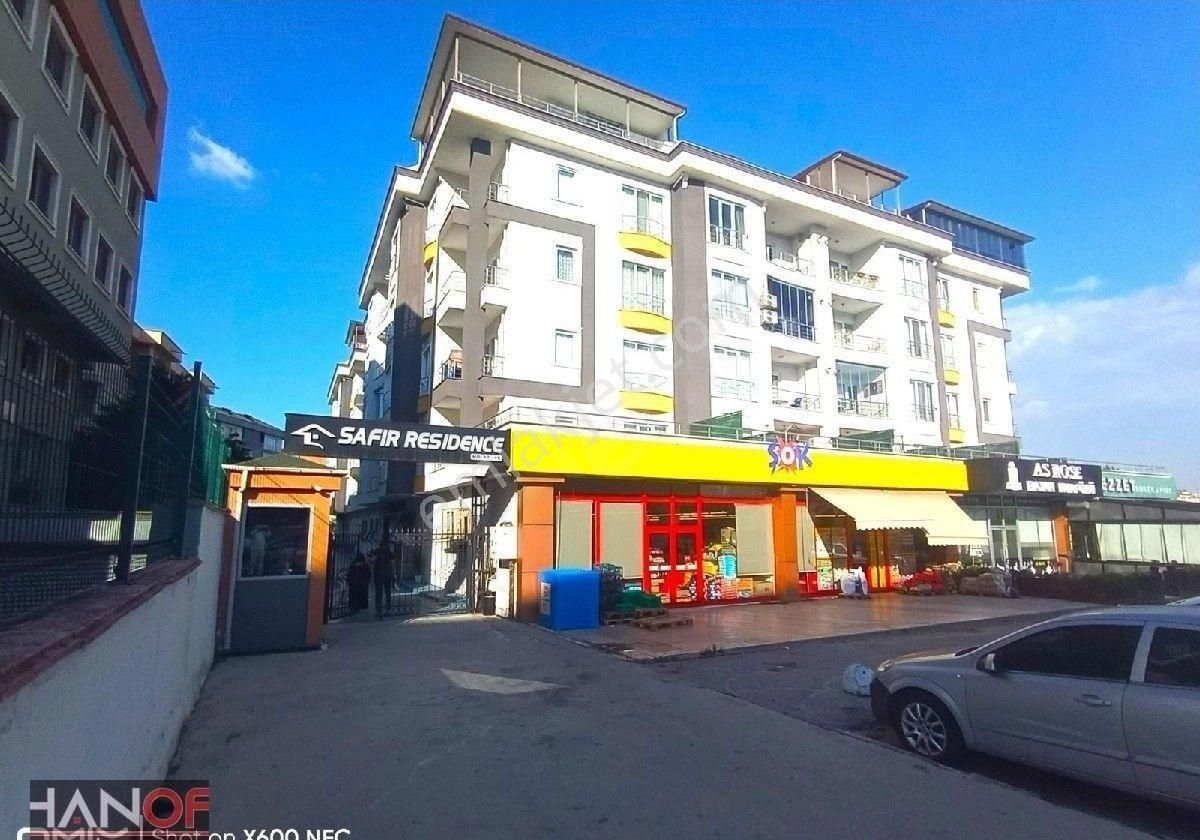 Beylikdüzü Adnan Kahveci Kiralık Daire Beylikdüzü Adnan Kahveci'de 2+1 eşyalı kiralık daire site içerisinde