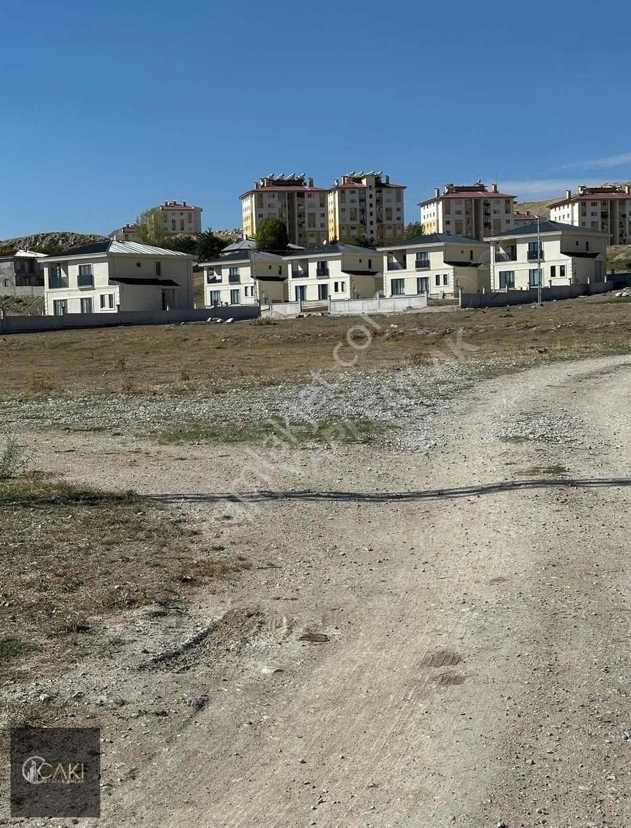 Tuşba Kalecik Satılık Konut İmarlı Çakı Yapı Emlaktan Arsa