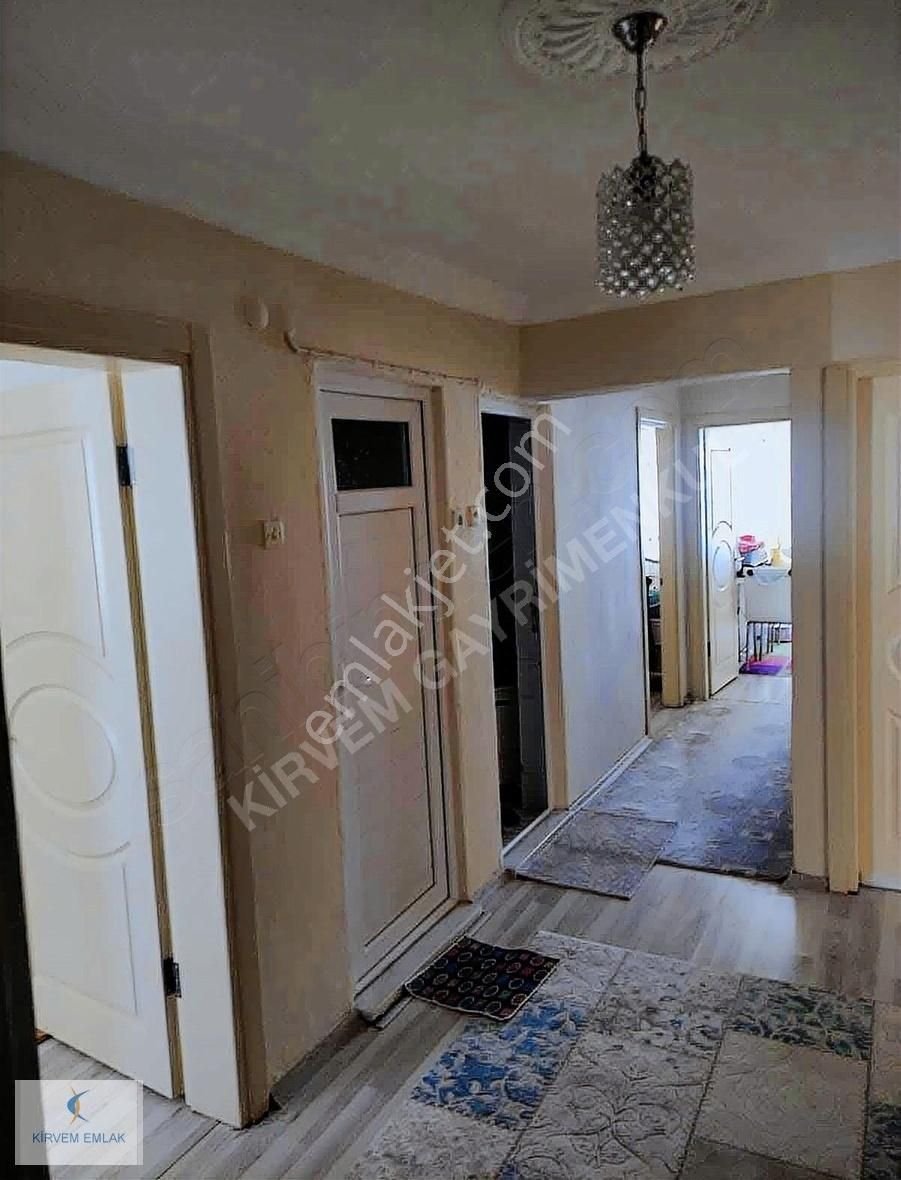 Saruhanlı Saruhan Satılık Daire KİRVEM EMLAK'TAN ÇARŞI MERKEZDE 3+1 UYGUN DAİRE