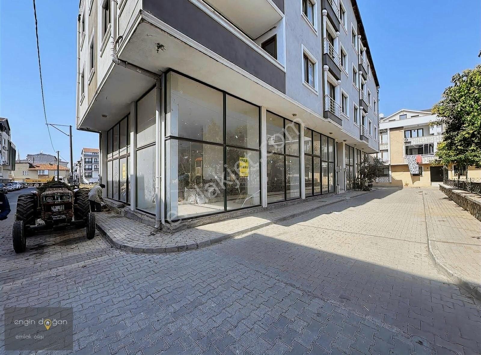 Gemlik Eşref Dinçer Kiralık Dükkan & Mağaza ENGİN DOĞANDAN DEPOZİTOSUZ 5 YILLIK KİRALIK 140 M2 DÜKKAN MAĞAZA