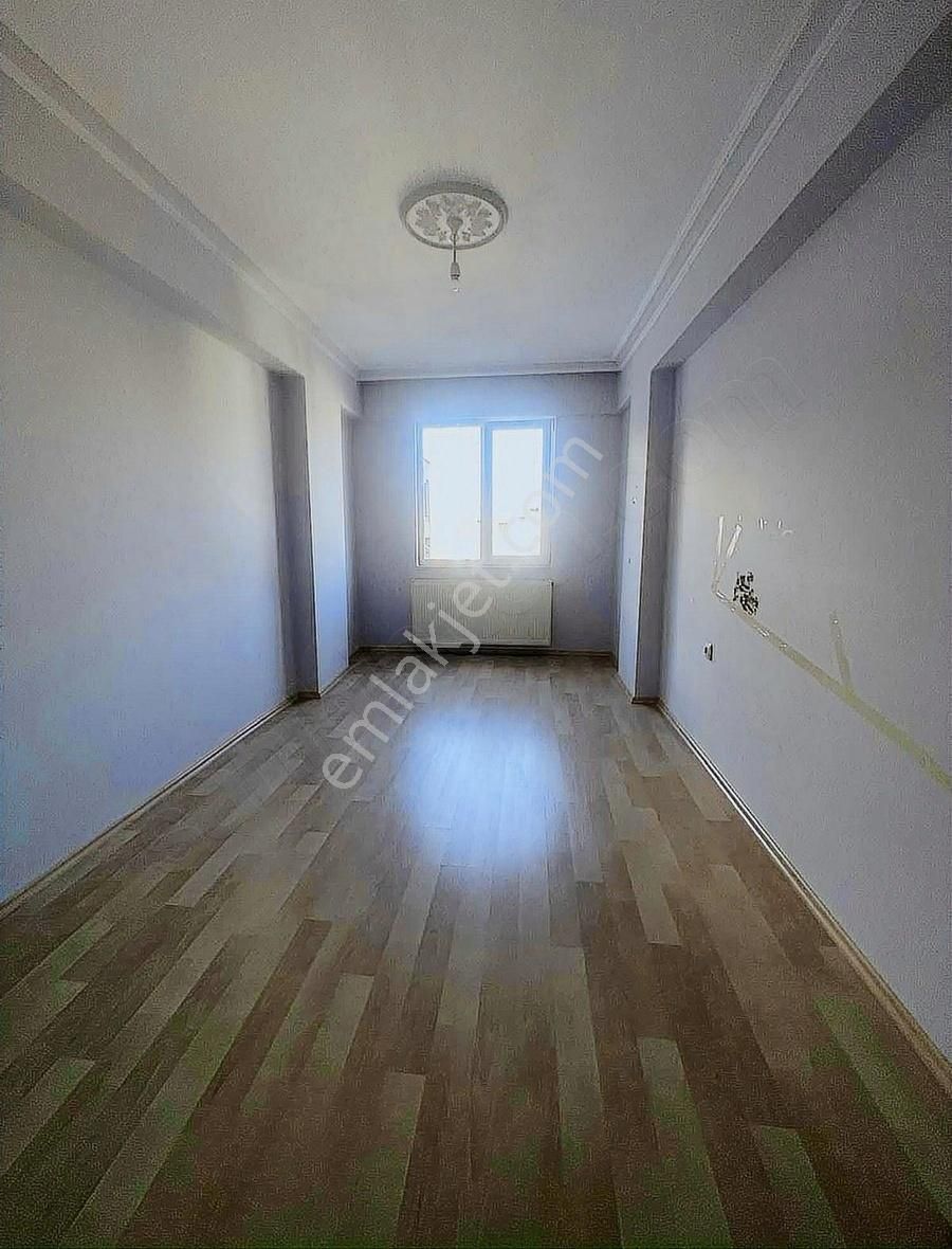 İlkadım İlyasköy Kiralık Daire CADDEYE CEPHE 3+1 ASANSÖRLÜ KİRALIK DAİRE