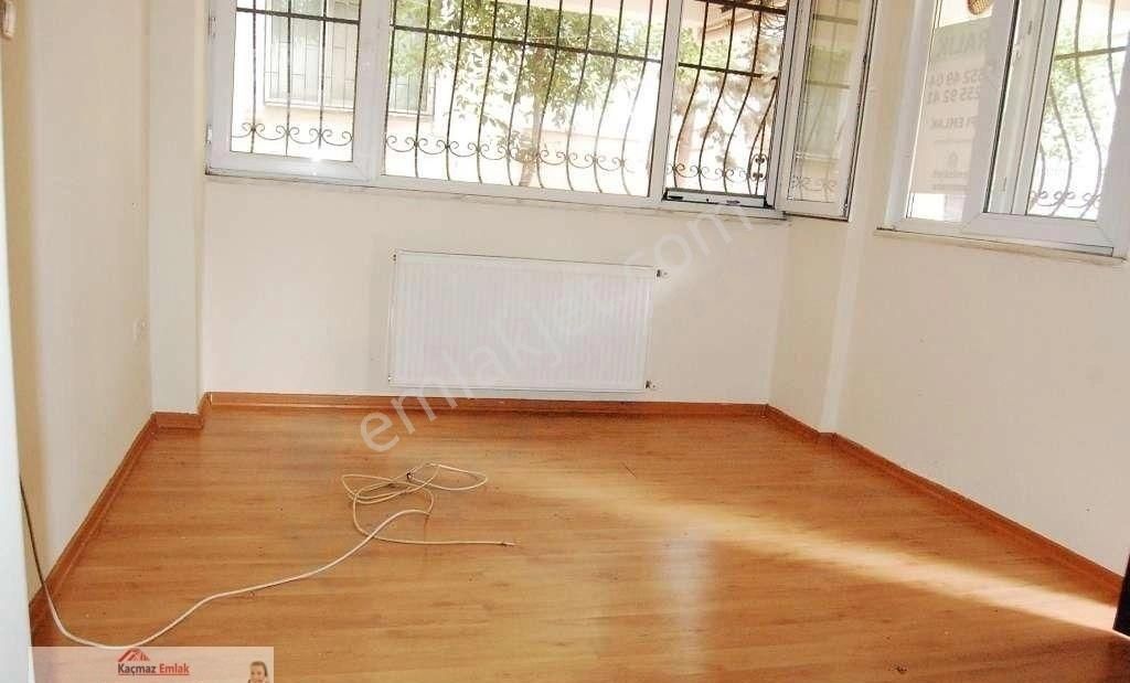 Maltepe Küçükyalı Kiralık Daire Küçükyalı'da Müstakil Girişli 1+1 Daire