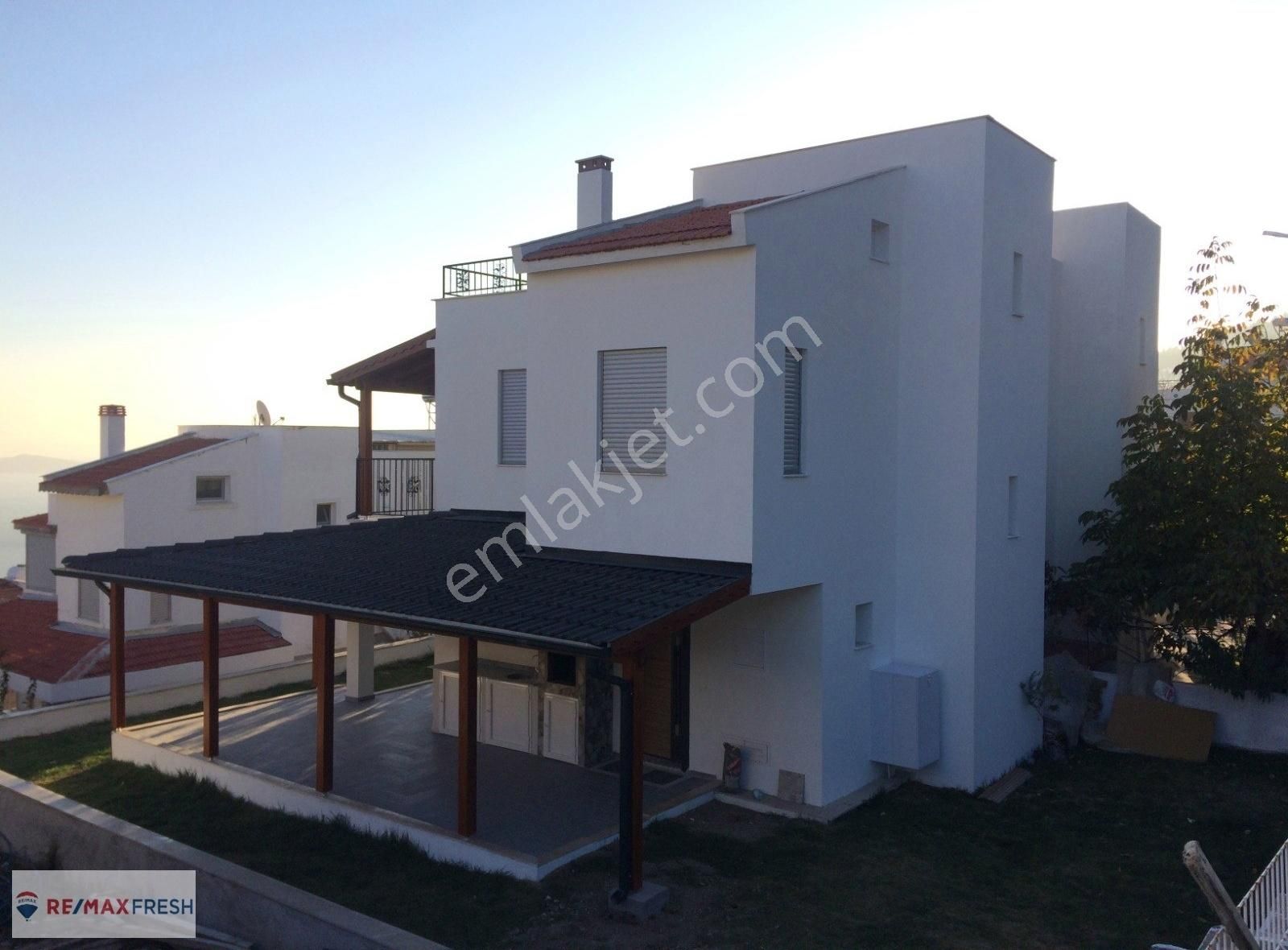 Karaburun Mordoğan Kiralık Villa MORDOĞAN AR-KO SİTESİNDE KİRALIK VİLLA