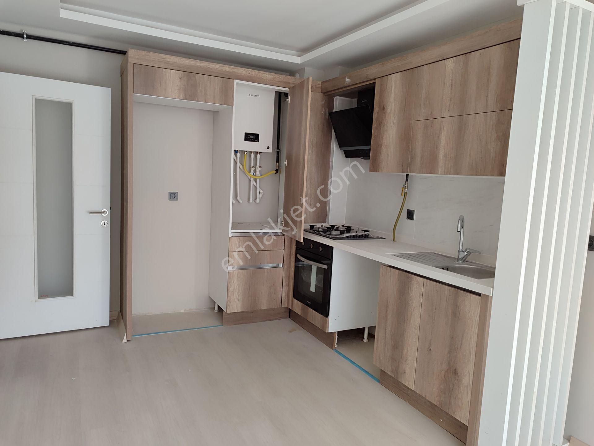 Karşıyaka Dedebaşı Satılık Daire  BAŞKUT EMLAK' TAN DEDEBAŞI MAH.DE 2+1 SATILIK DAİRE