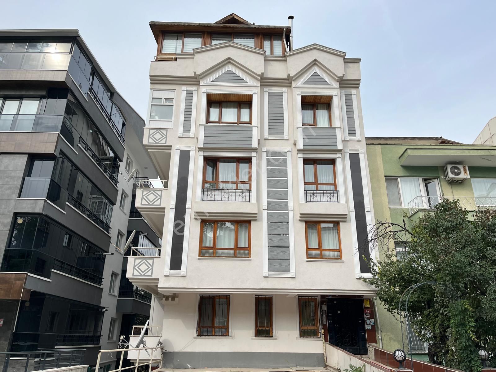 Çankaya Emek Kiralık Daire  SBELL'DEN EMEK'TE MİLLİ KÜTÜPHANE YAKINI YENİ BİNADA FULL EŞYALI 2+1