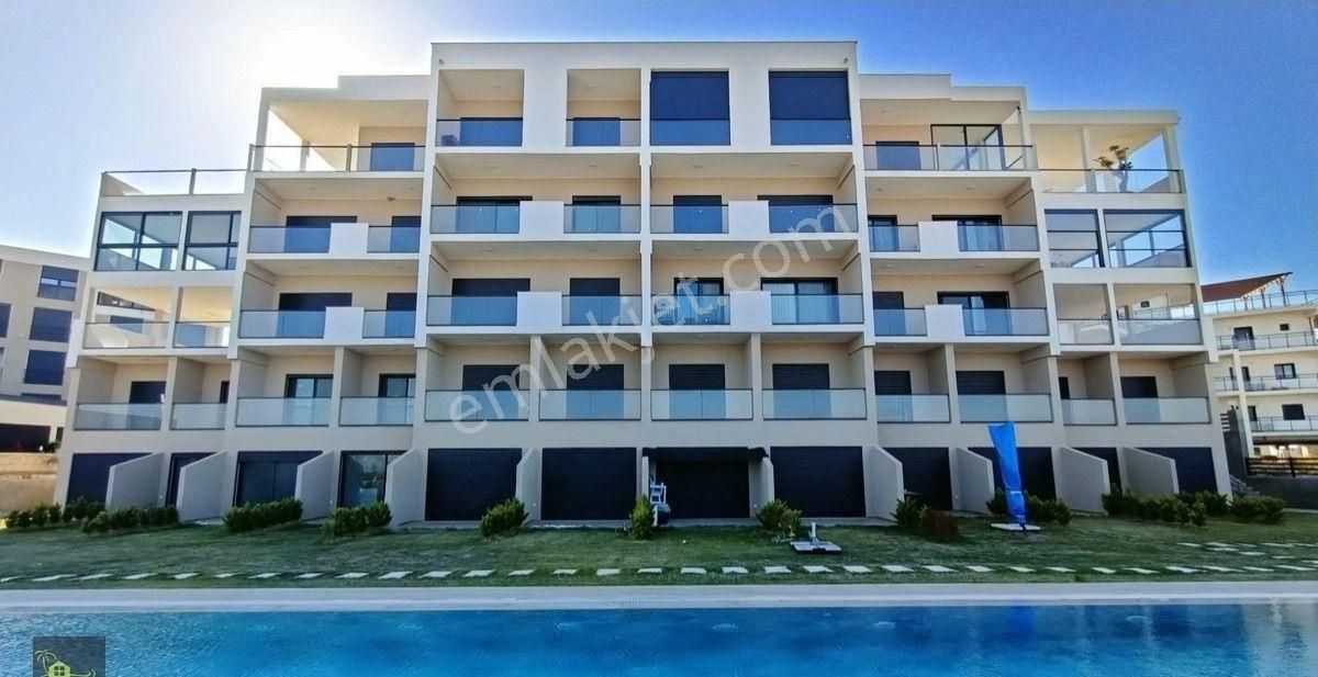 Çeşme Cumhuriyet Satılık Residence ATİLLA EMLAK'TAN SATILIK FUL DENİZ MANZARALI 2+1 RESİDENCE DAİRE