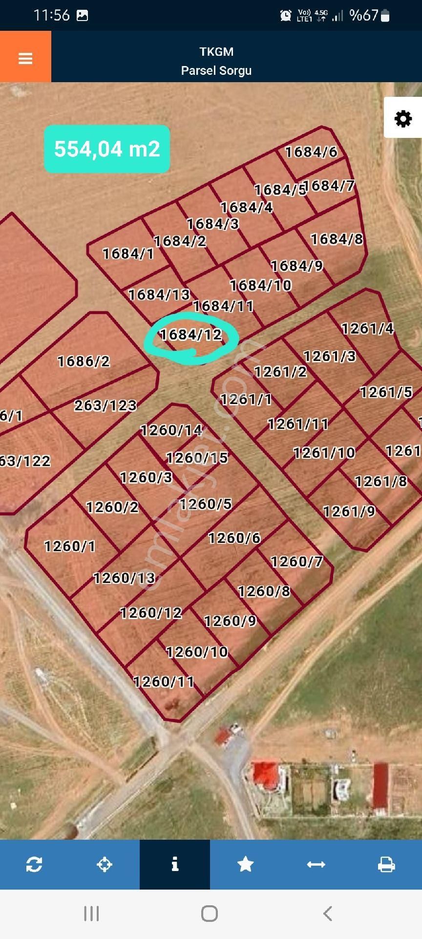 Tatvan Karşıyaka Satılık Konut İmarlı Göl manzaralı, imarlı, köşe parsel 