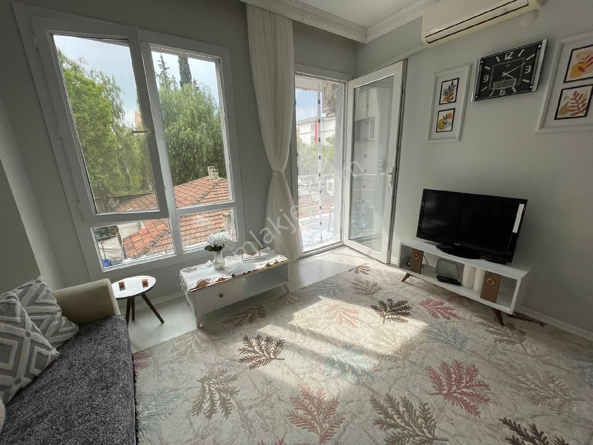 Kuşadası Cumhuriyet Satılık Daire KUŞADASI MERKEZDE 1+1 SATILIK DAİRE