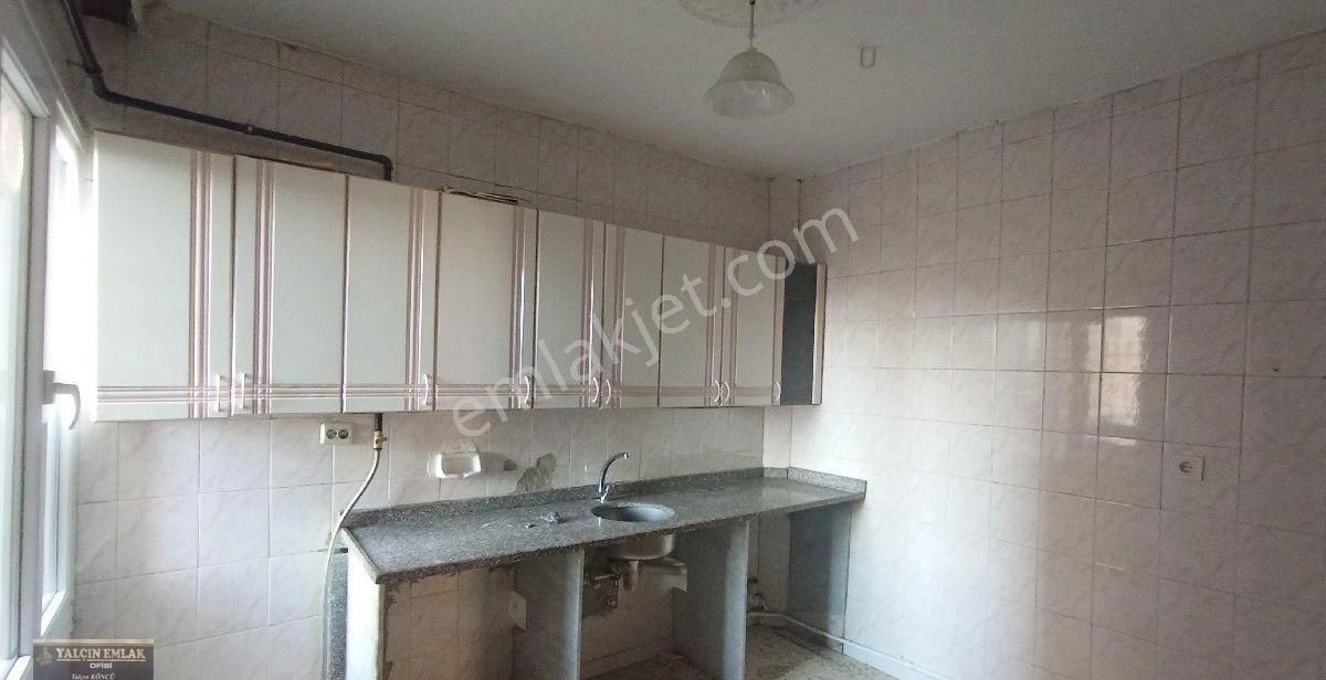 Şahinbey Gümüştekin Kiralık Daire Cumhuriyet mahlesinde 2+1 dogalgazlı göbekkat