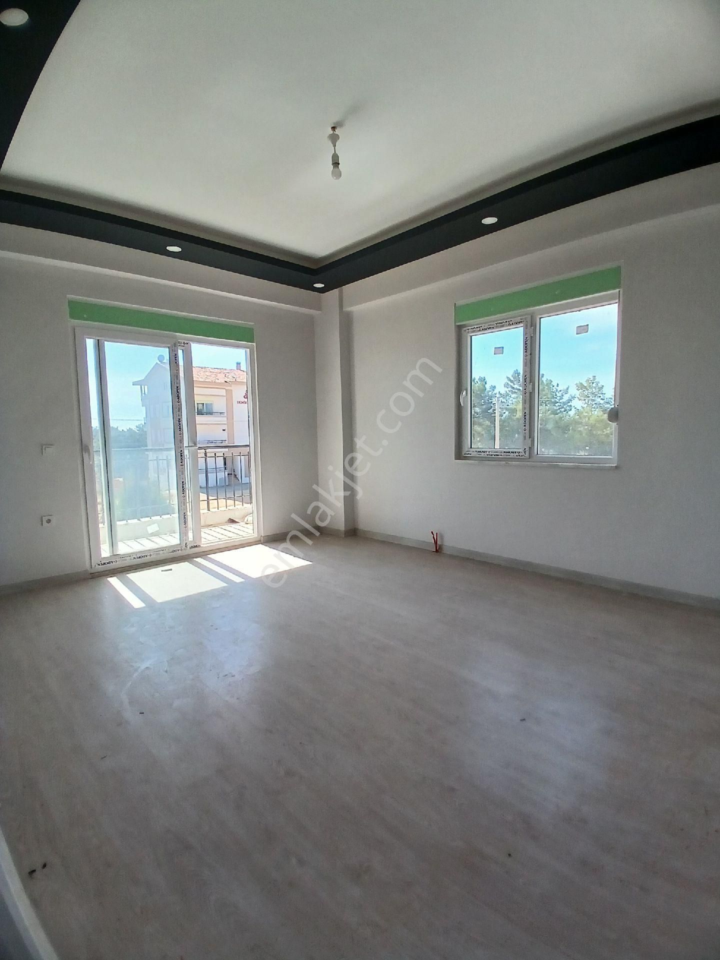 Manavgat Sarılar Satılık Daire Sarılar Mahallesi Pazar Yeri Üstü 3+1 Geniş Satılık Dubleks Daire