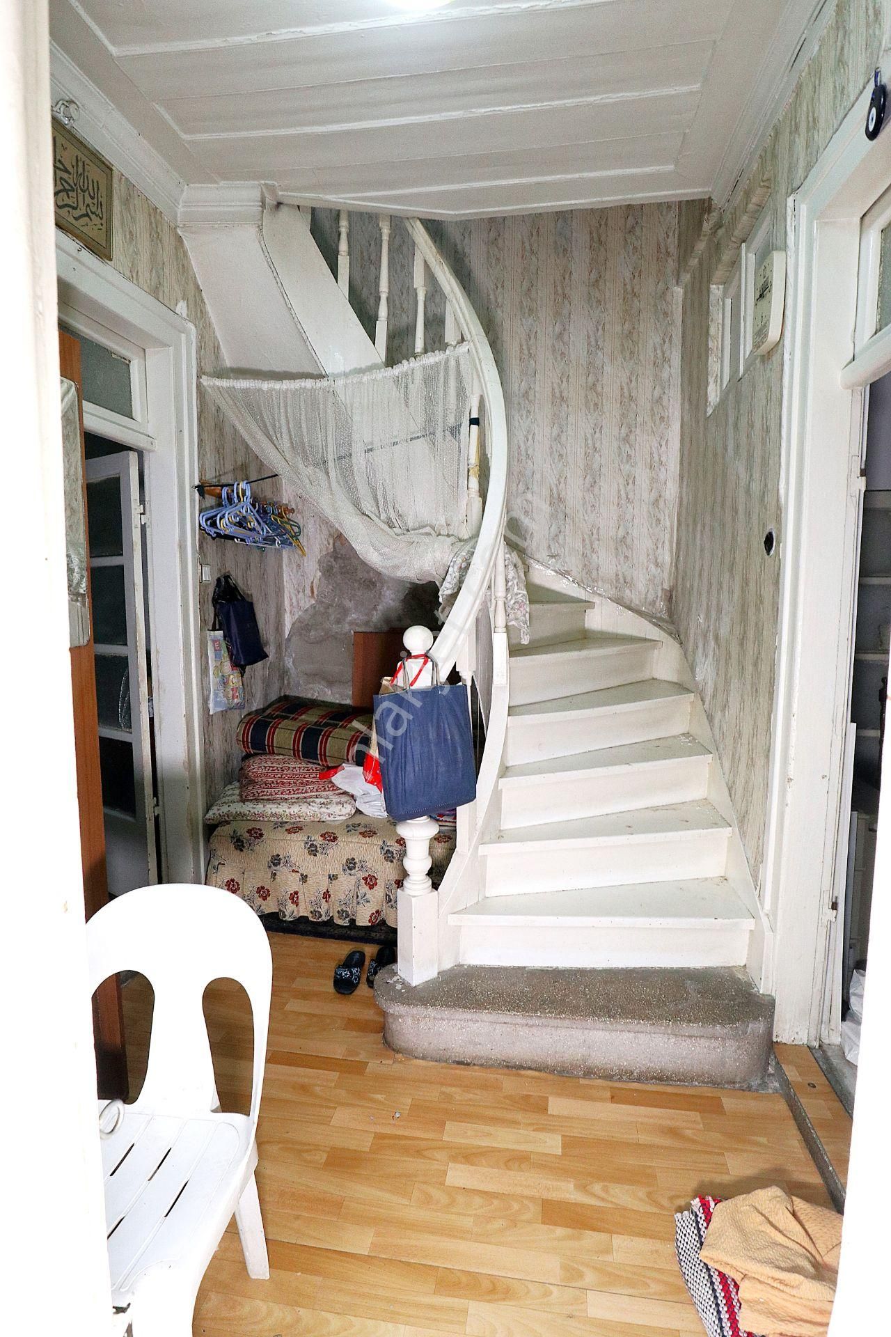 Göztepe Küçükyalı Mithatpaşa Cad.10 Adım Mustakil 3 Katlı Satılık Bina - Görsel 8