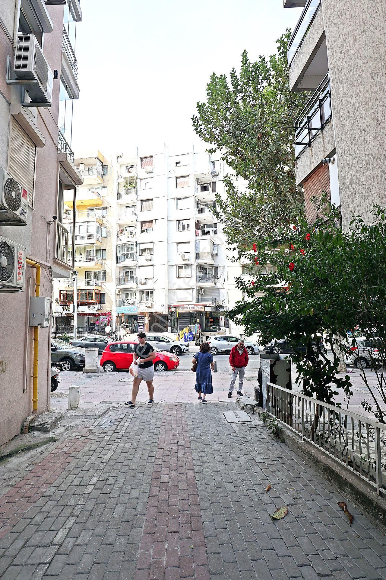 Göztepe Küçükyalı Mithatpaşa Cad.10 Adım Mustakil 3 Katlı Satılık Bina - Görsel 23