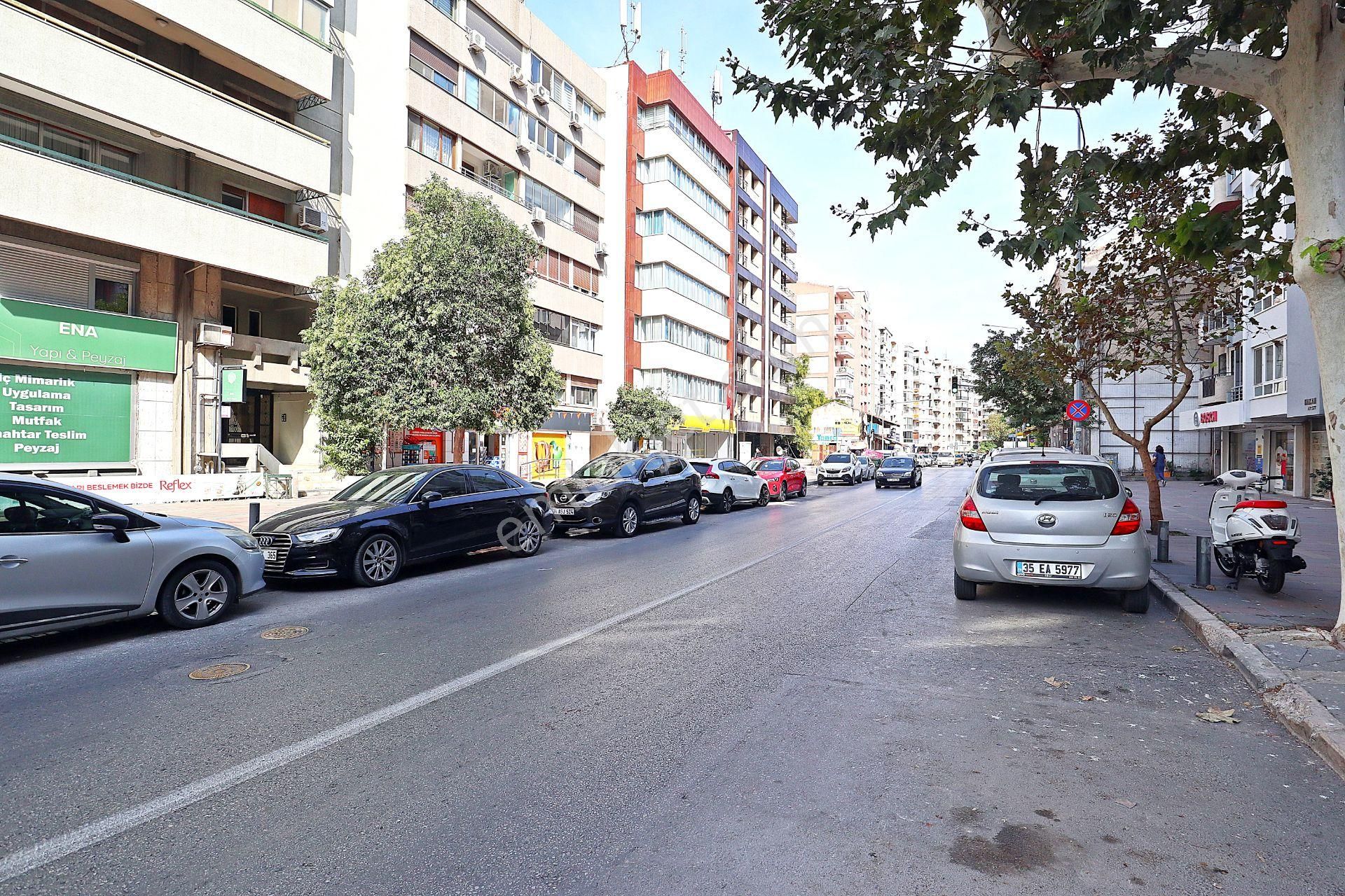 Göztepe Küçükyalı Mithatpaşa Cad.10 Adım Mustakil 3 Katlı Satılık Bina - Görsel 28