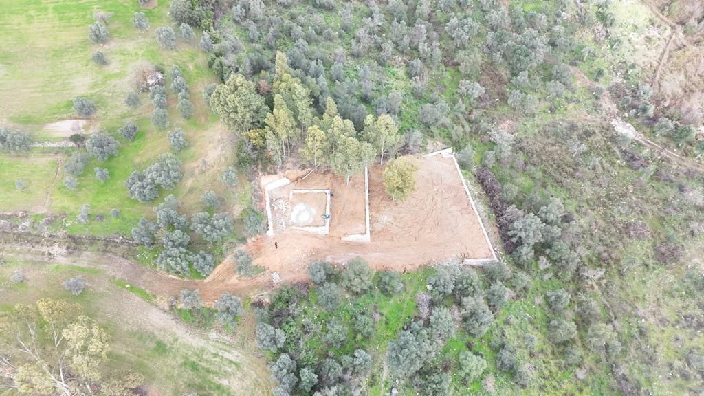 Esentepe'de Akyakaya Çok Yakın 1.015 M² Etrafı Çevrili Arazi - Görsel 4