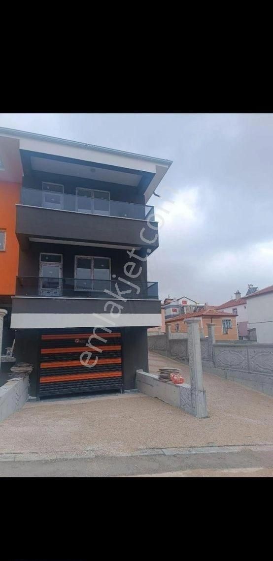 Karaman Merkez Beyazkent Satılık Daire BEYAZKENT MAHALLESİN'DE SATILIK DAİRE