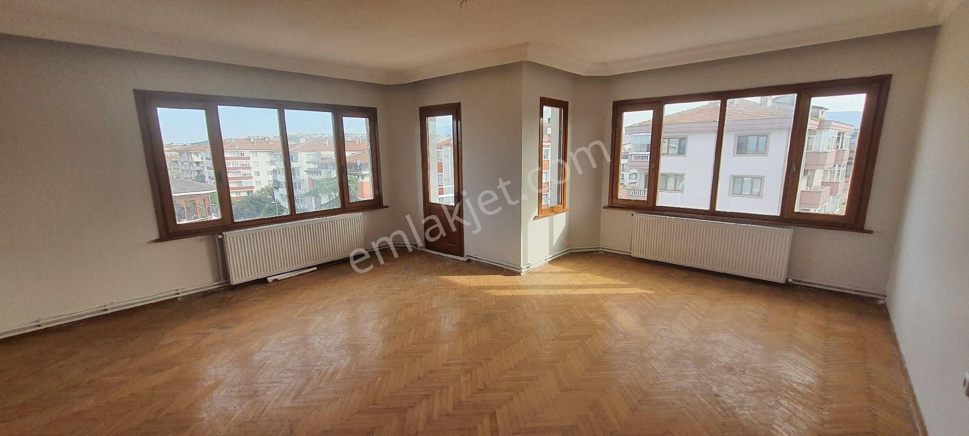 Yalova Merkez Bahçelievler Kiralık Daire  FATİH CADDESİNDE KİRALIK DAİRE DENİZ MANZARALI GENİŞ 3+1 ASANSÖRLÜ