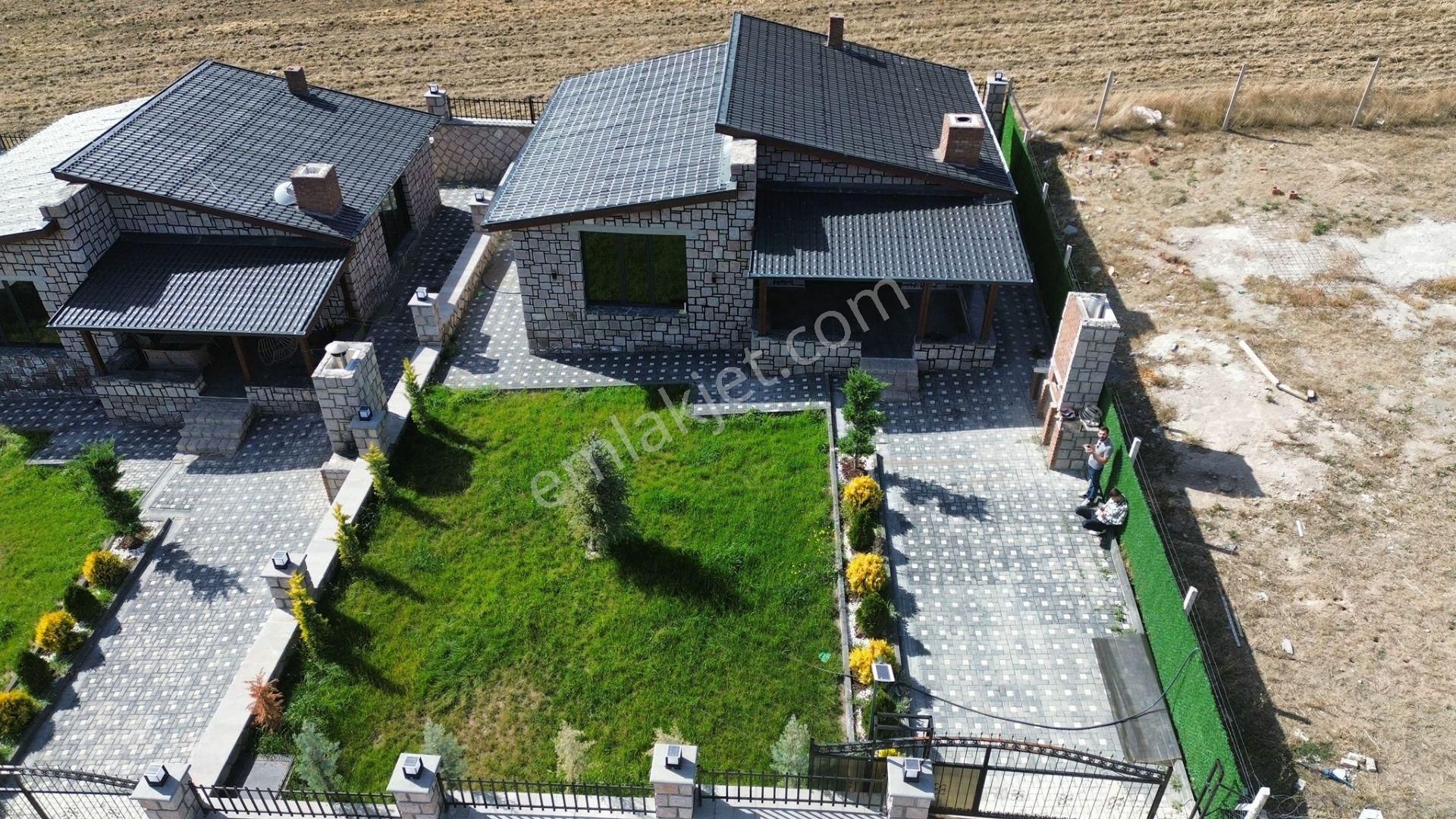 Akyurt Büğdüz Satılık Villa  İMAREMLAK2'DEN ÖZEL YAPIM ŞEBEKE SU&ELEKTRİK İÇERİSİNDE TAŞVİLLA