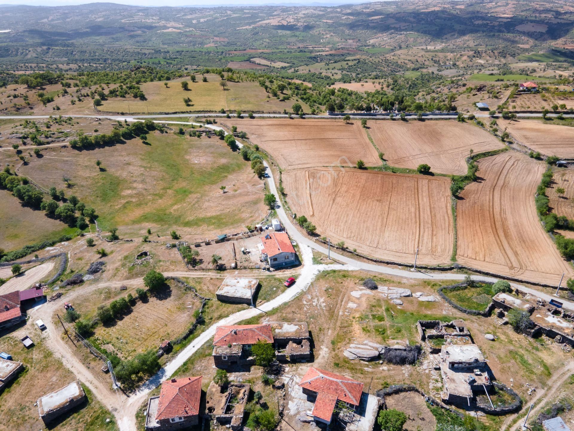 Biarsa Farkıyla ! Uşak Eşme'de 471 M² İmarlı Müstakil Arsa - Görsel 23